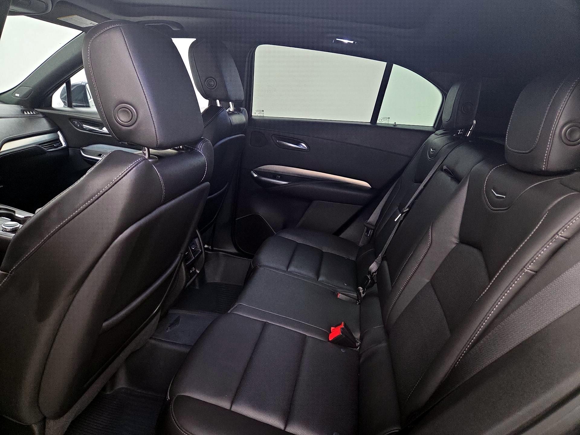 Thumbnail: 2021 Cadillac XT4 - 20