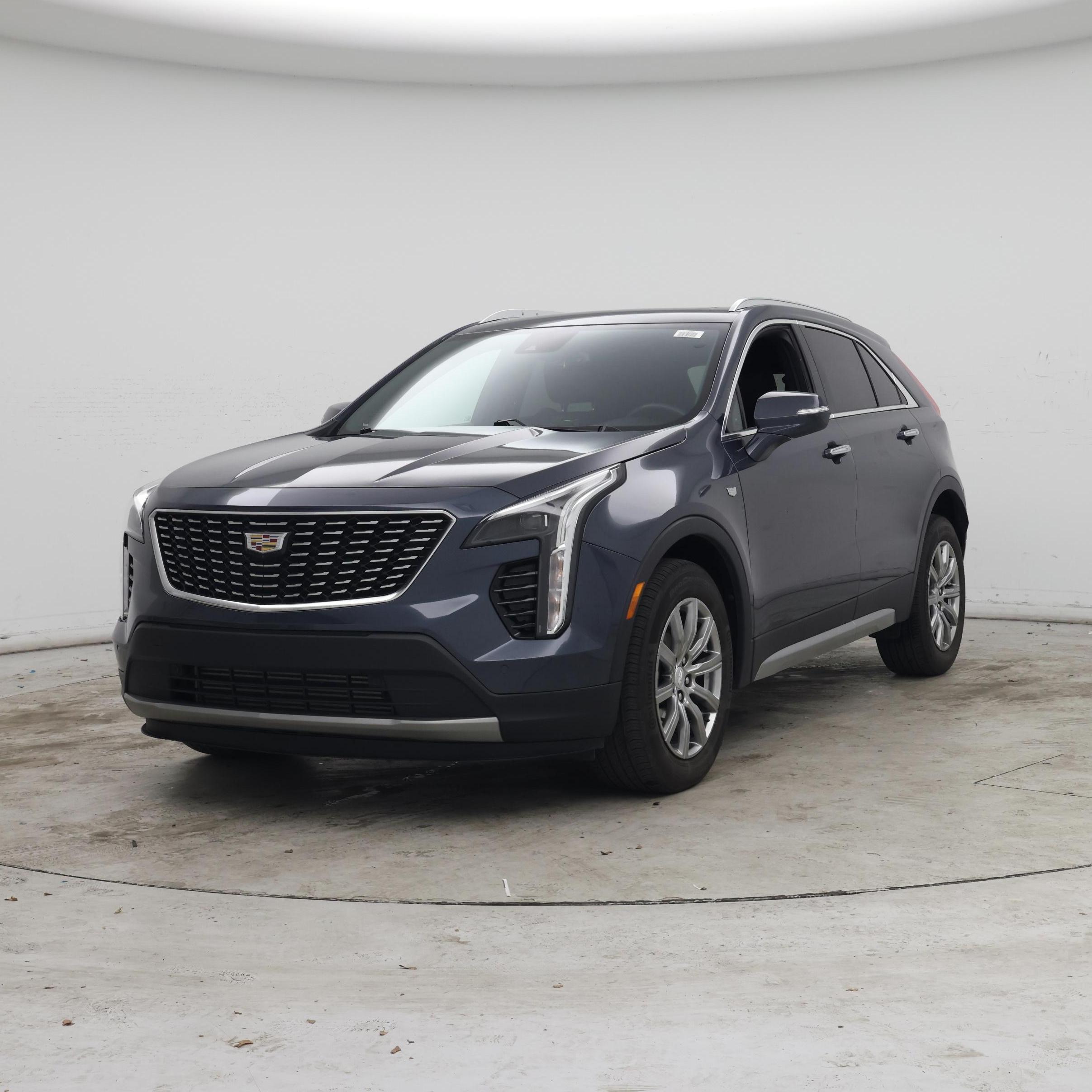 Thumbnail: 2021 Cadillac XT4 - 4