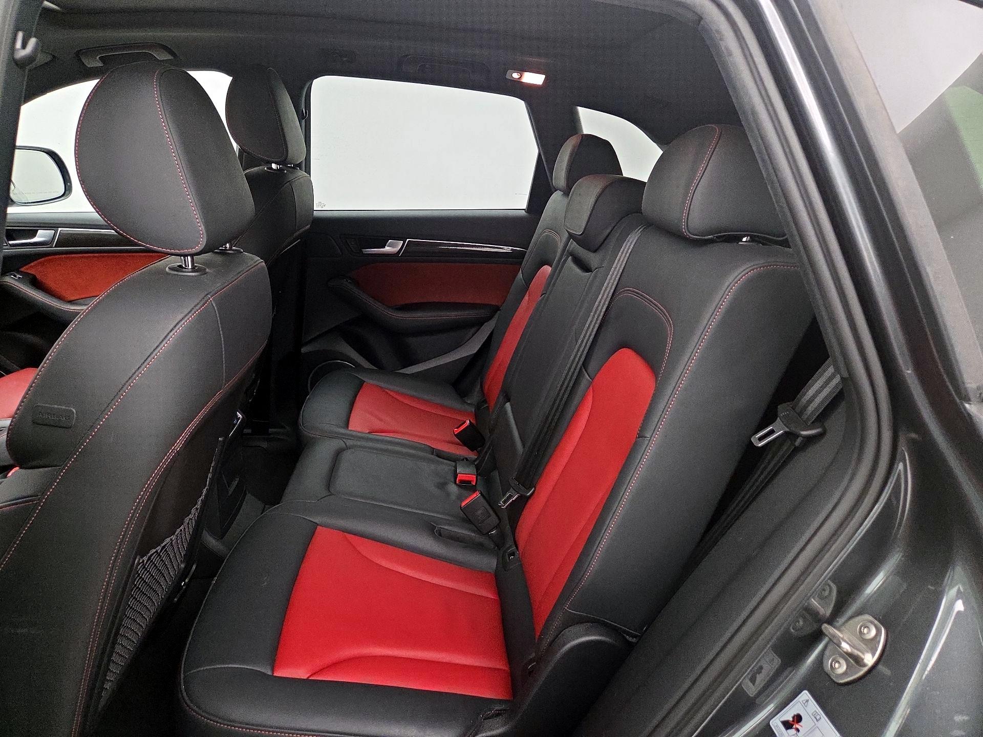 Thumbnail: 2016 Audi SQ5 - 20
