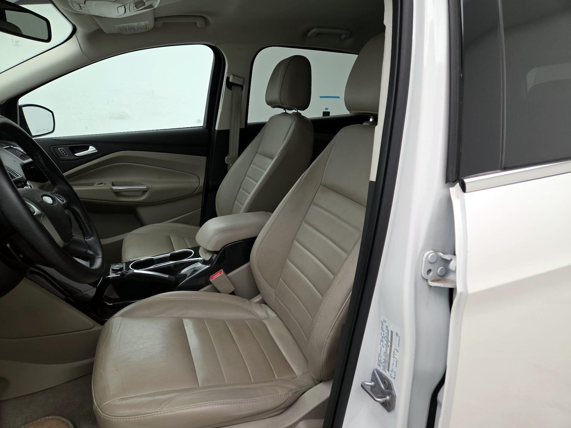 Thumbnail: 2014 Ford Escape - 11