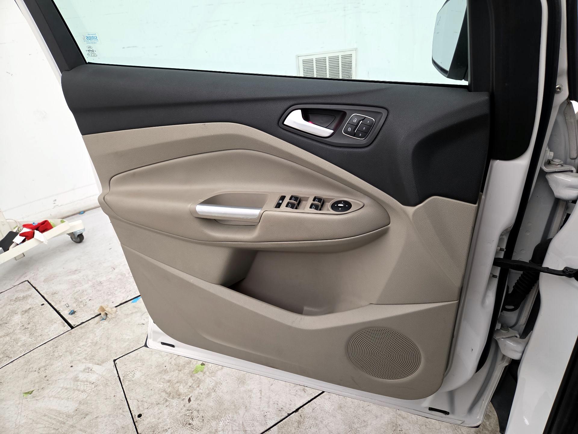 Thumbnail: 2014 Ford Escape - 12