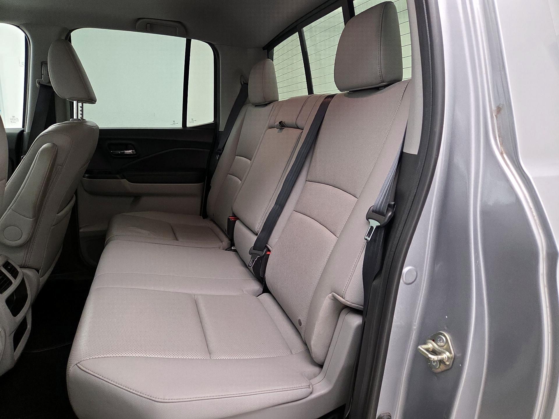 Thumbnail: 2019 Honda Ridgeline - 20