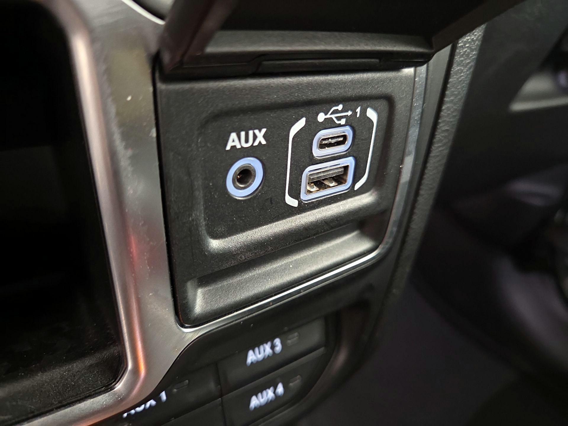 Thumbnail: 2023 Jeep Wrangler - 18