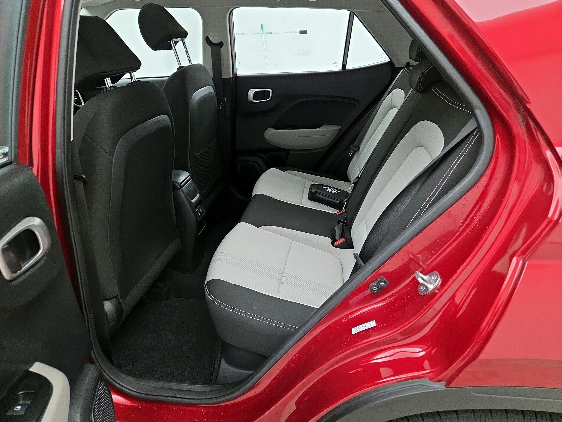 Thumbnail: 2024 Hyundai Venue - 20