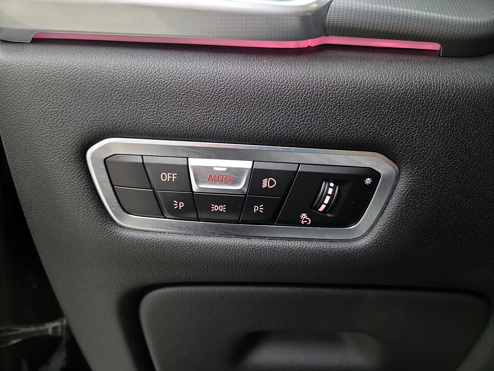 Thumbnail: 2023 BMW X6 - 13