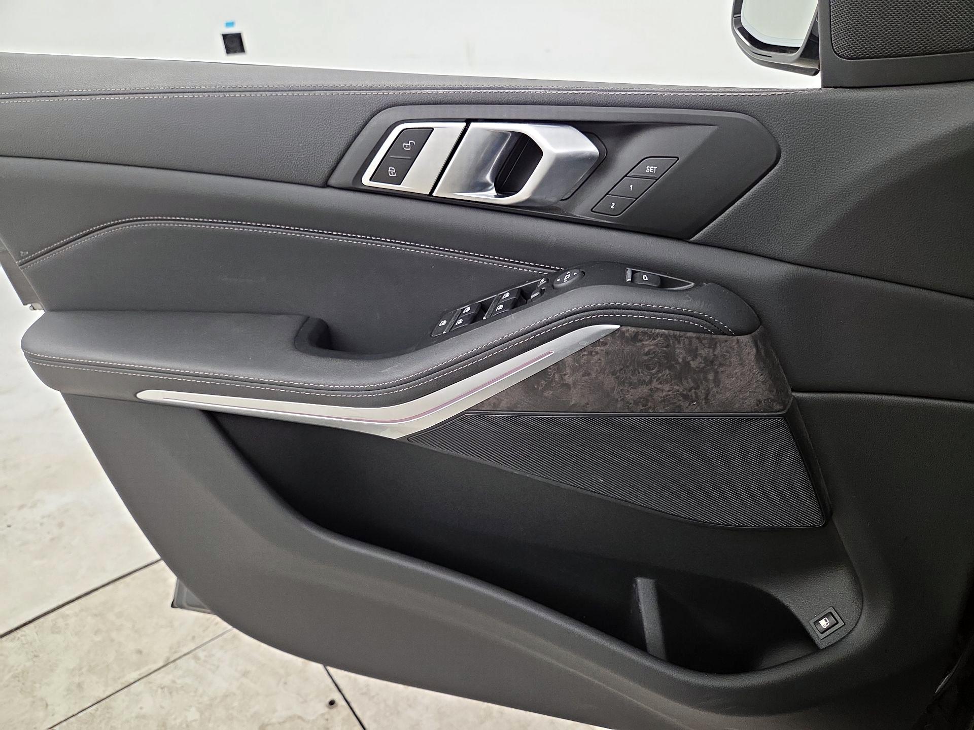 Thumbnail: 2023 BMW X5 - 12