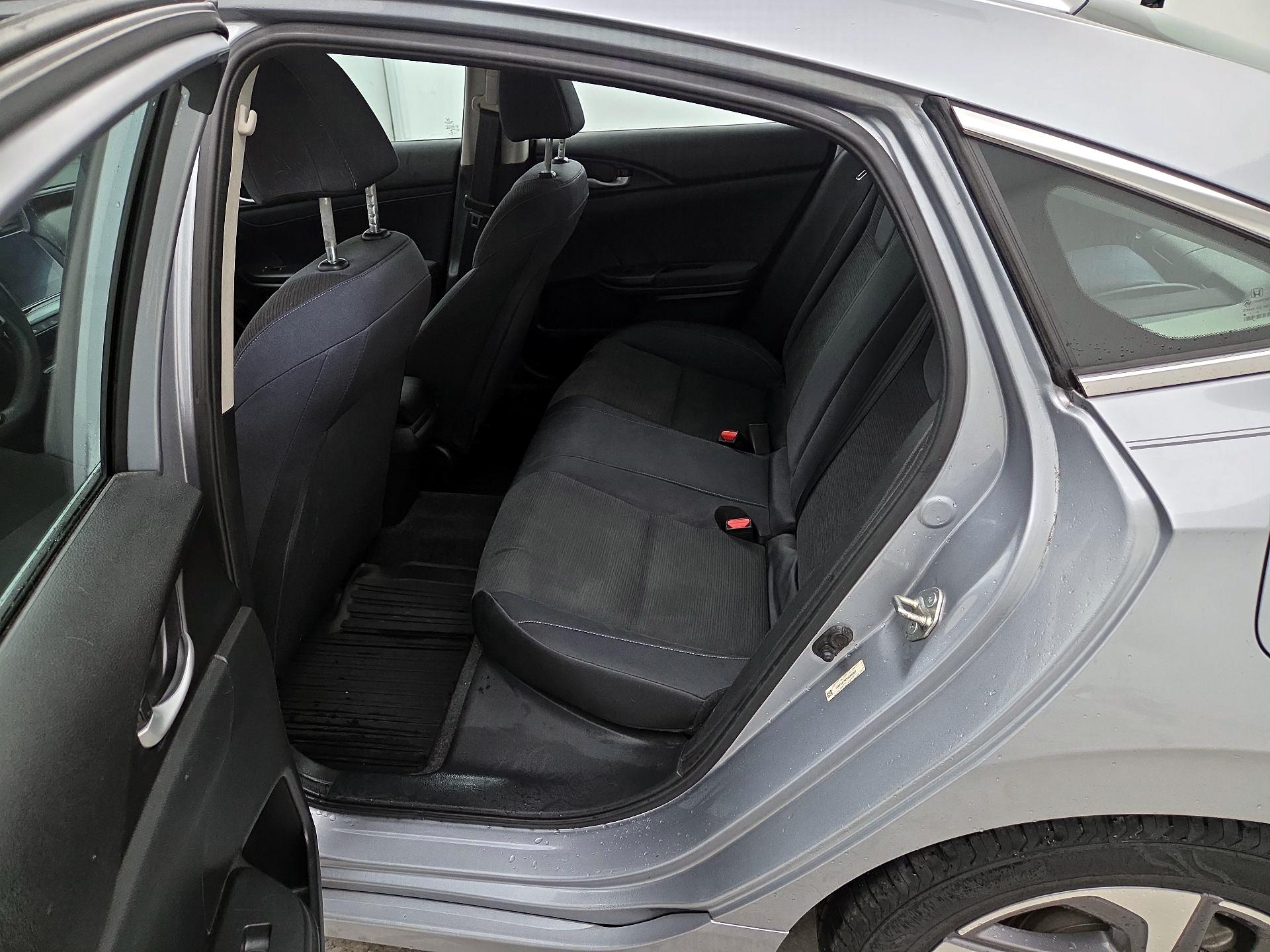 Thumbnail: 2019 Honda Insight - 19