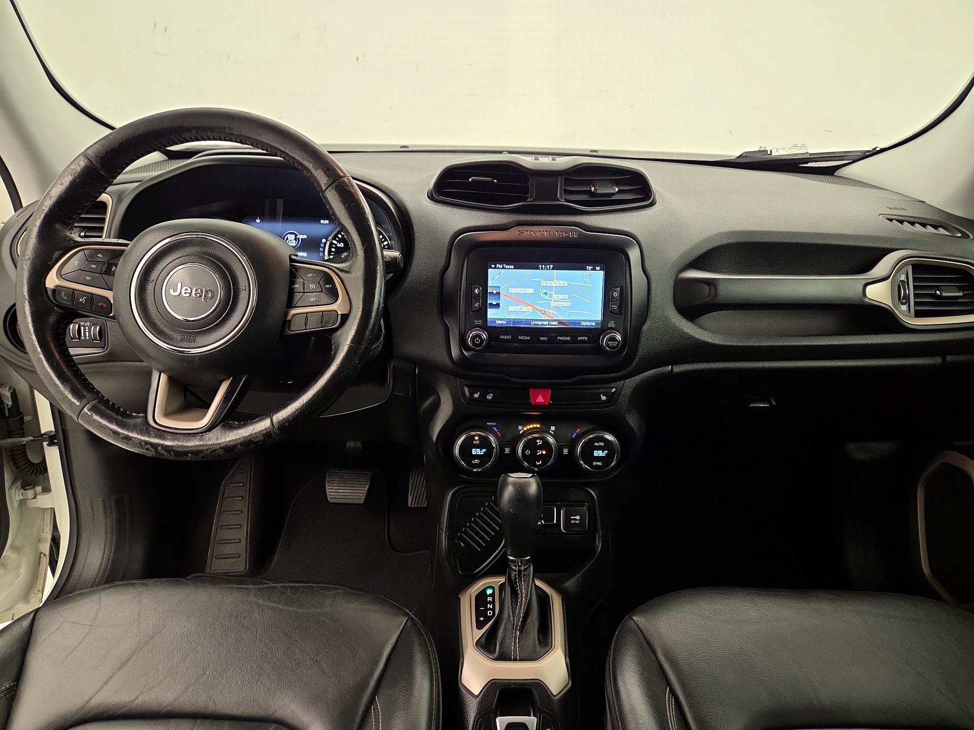 Thumbnail: 2016 Jeep Renegade - 9