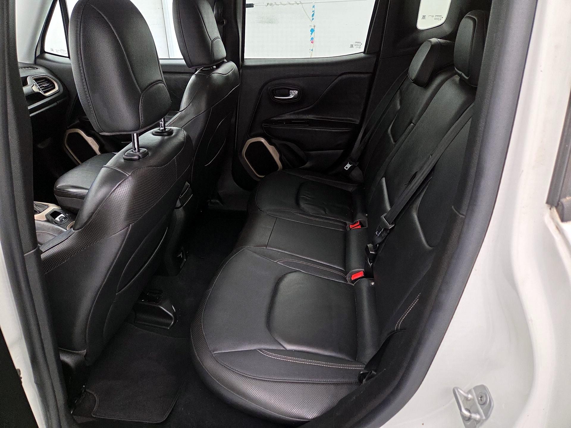 Thumbnail: 2016 Jeep Renegade - 20