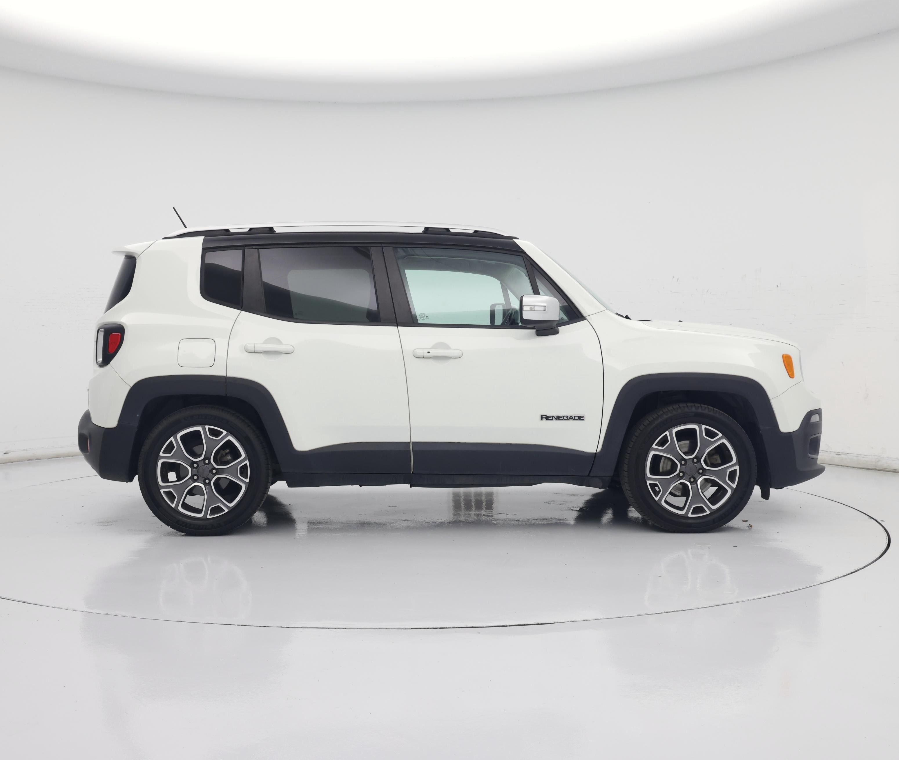 Thumbnail: 2016 Jeep Renegade - 7