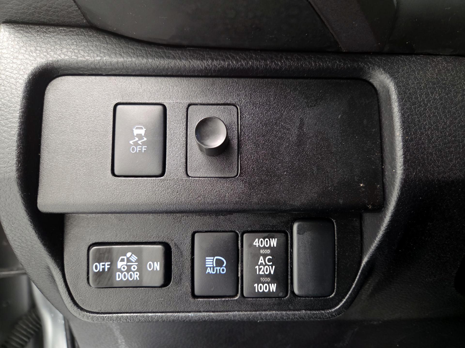 Thumbnail: 2023 Toyota Tacoma - 13