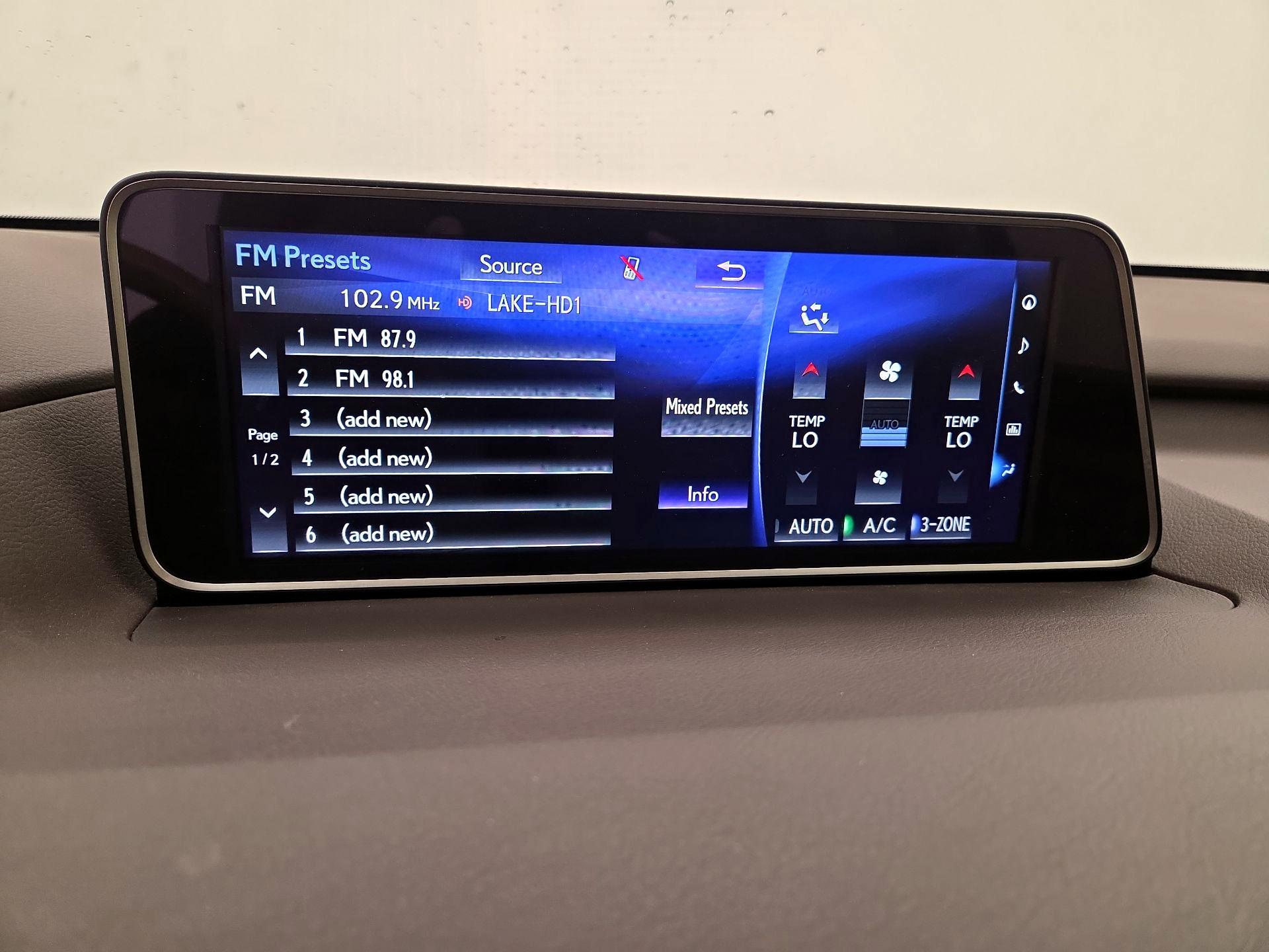 Thumbnail: 2019 Lexus RX - 16