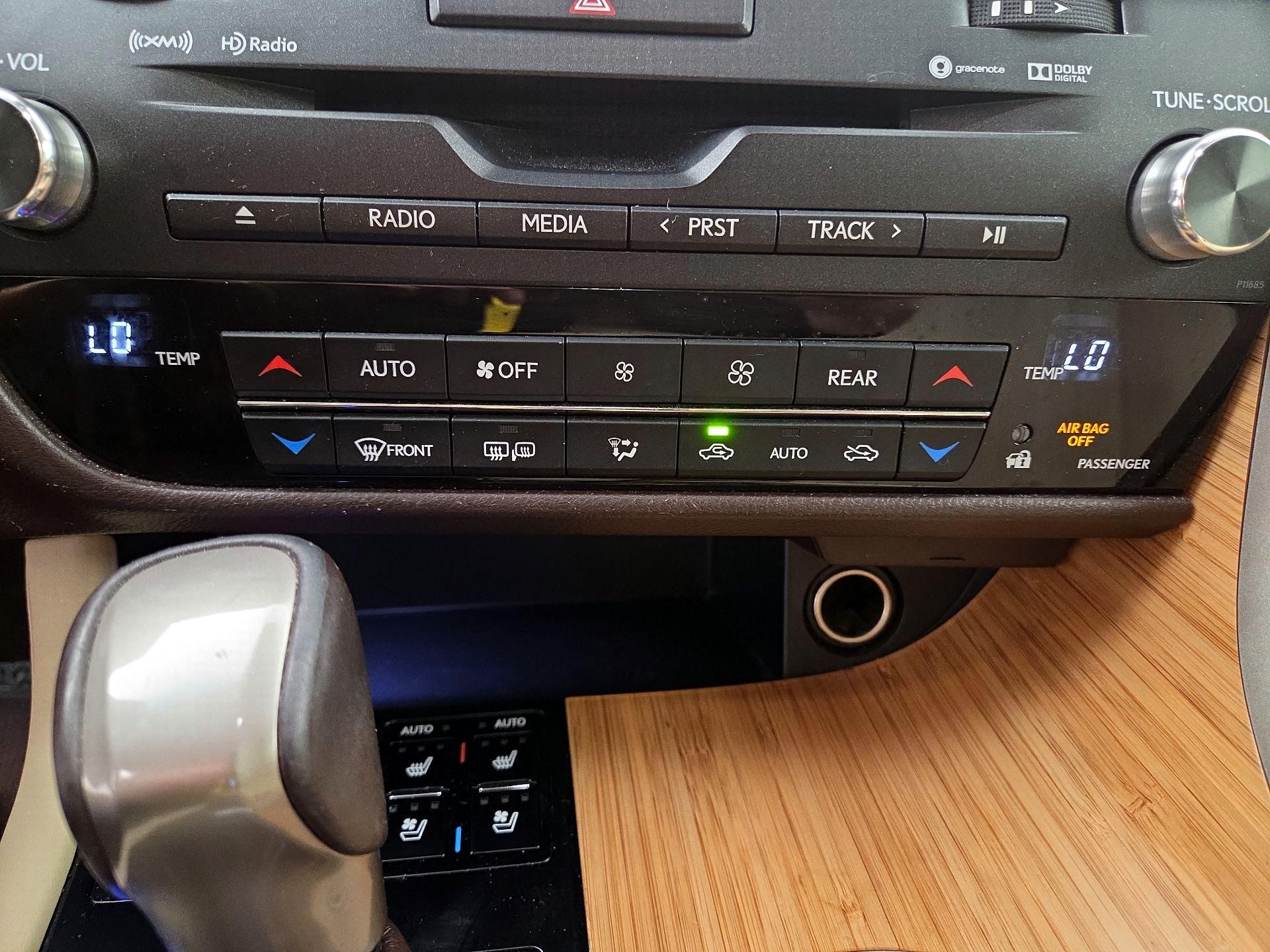 Thumbnail: 2019 Lexus RX - 17