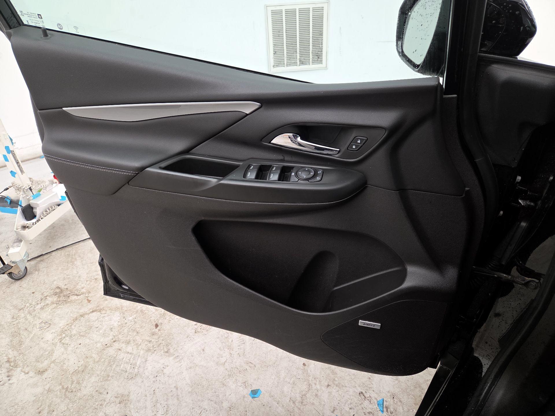 Thumbnail: 2023 Chevrolet Bolt EV - 12