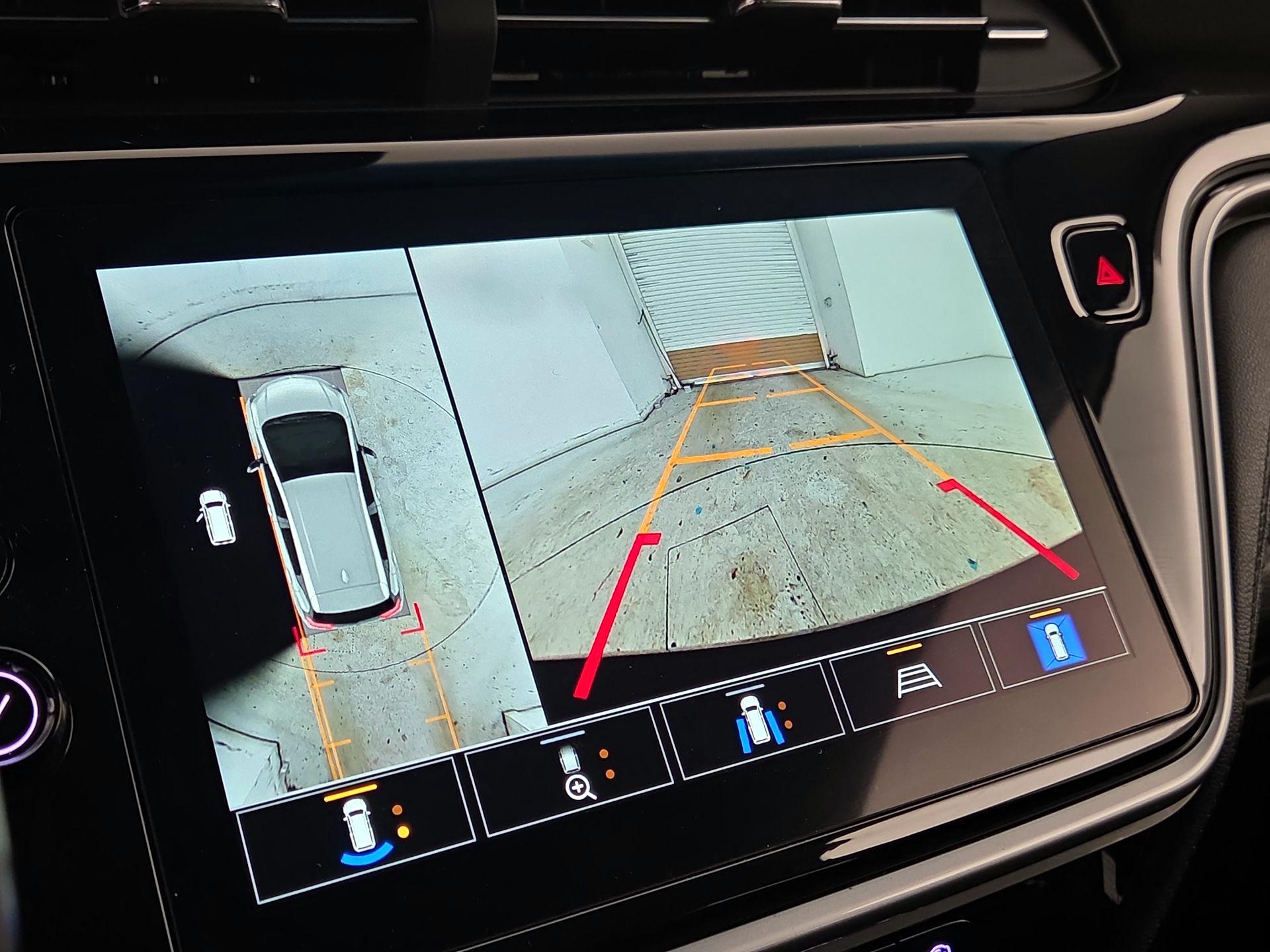 Thumbnail: 2023 Chevrolet Bolt EV - 14