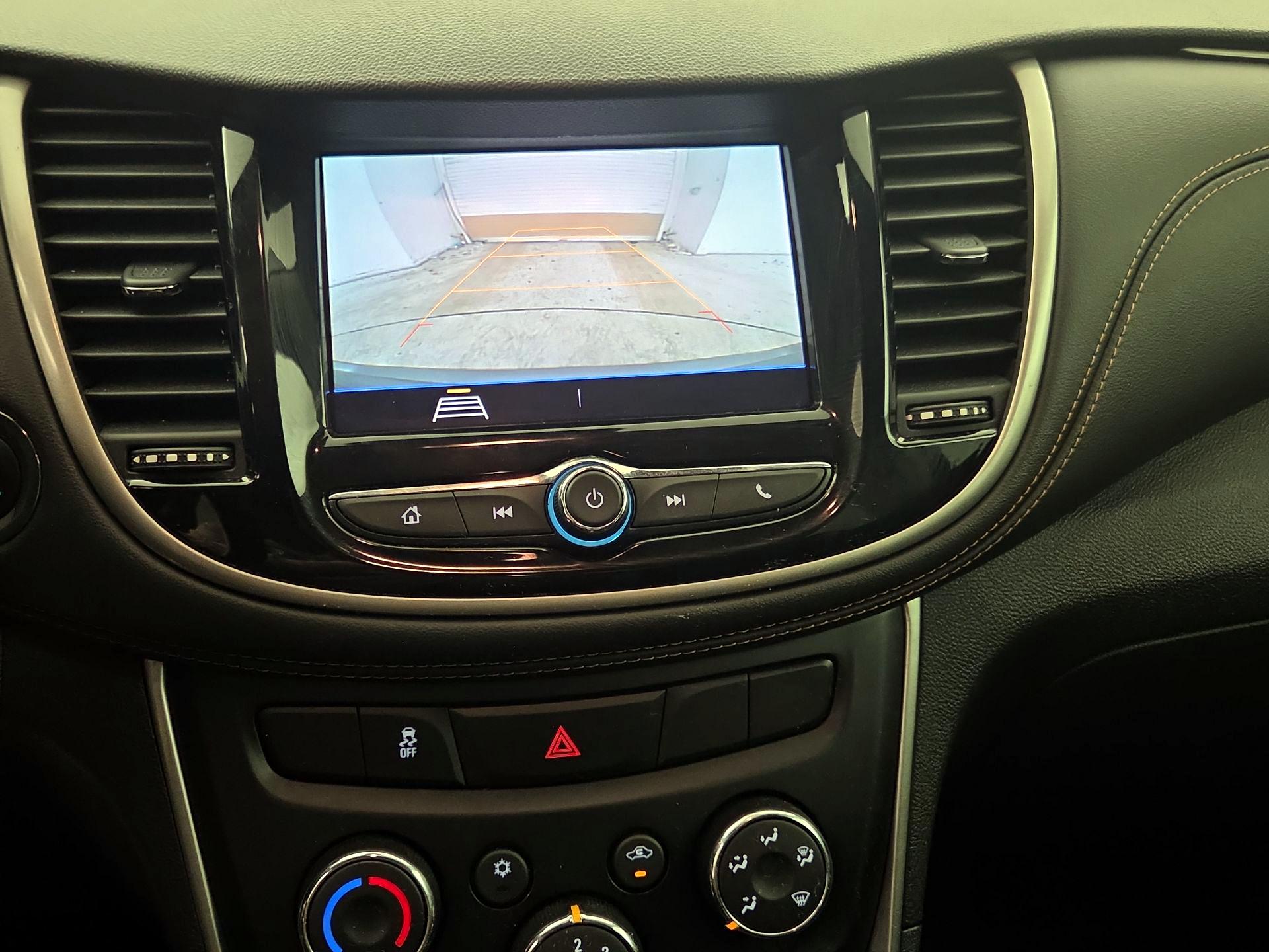 Thumbnail: 2020 Chevrolet Trax - 14