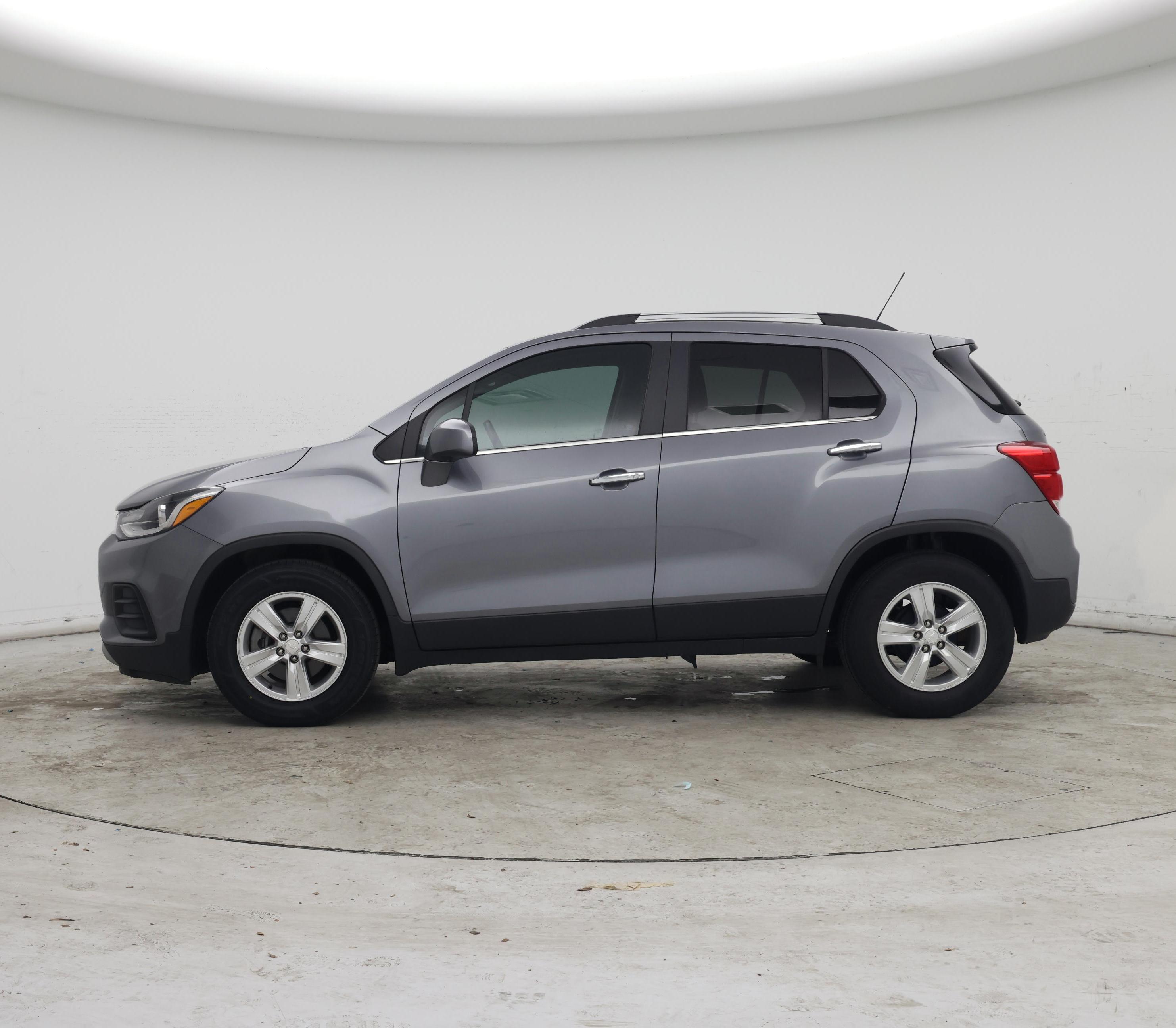 Thumbnail: 2020 Chevrolet Trax - 3