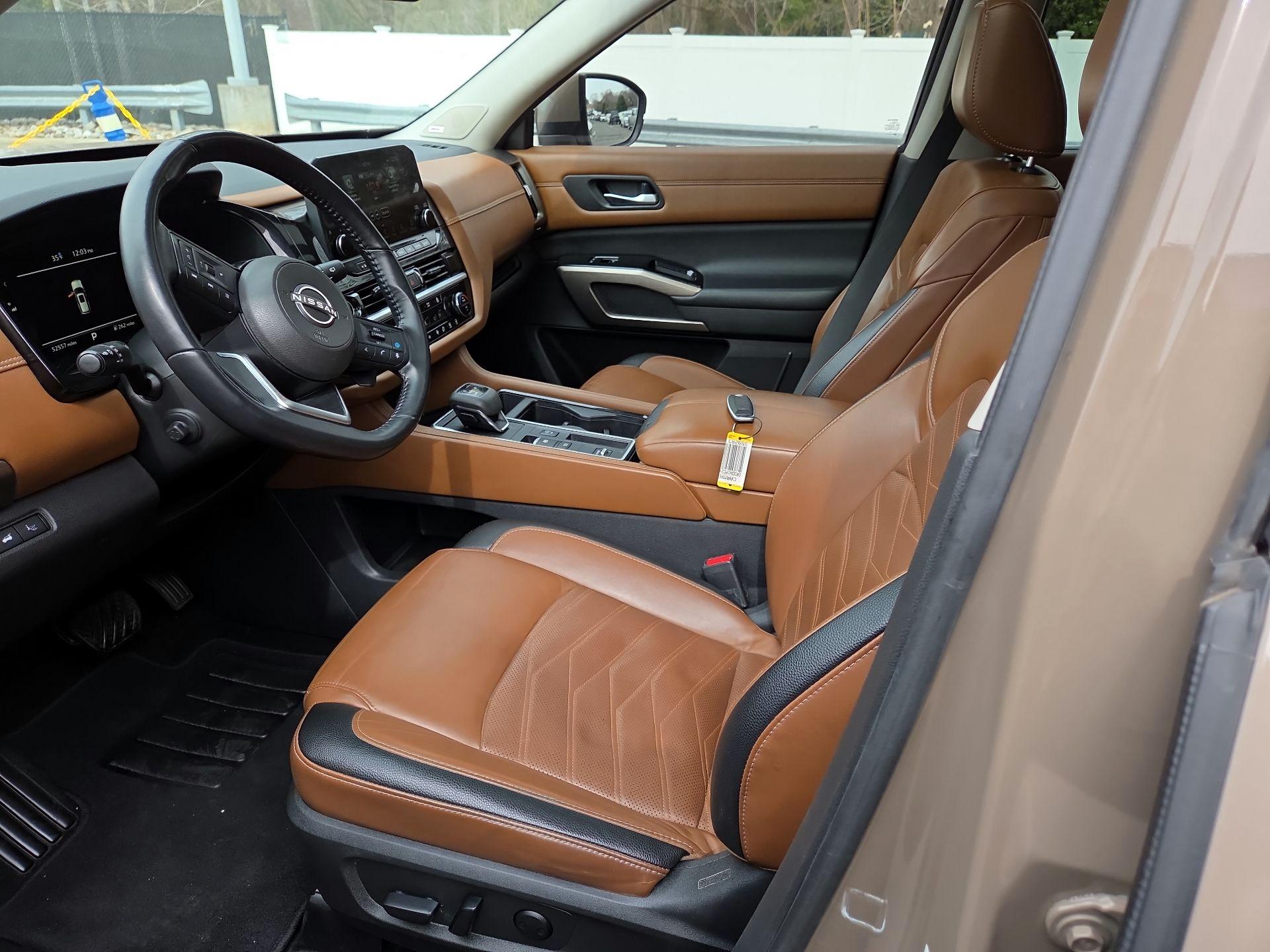 Thumbnail: 2023 Nissan Pathfinder - 9