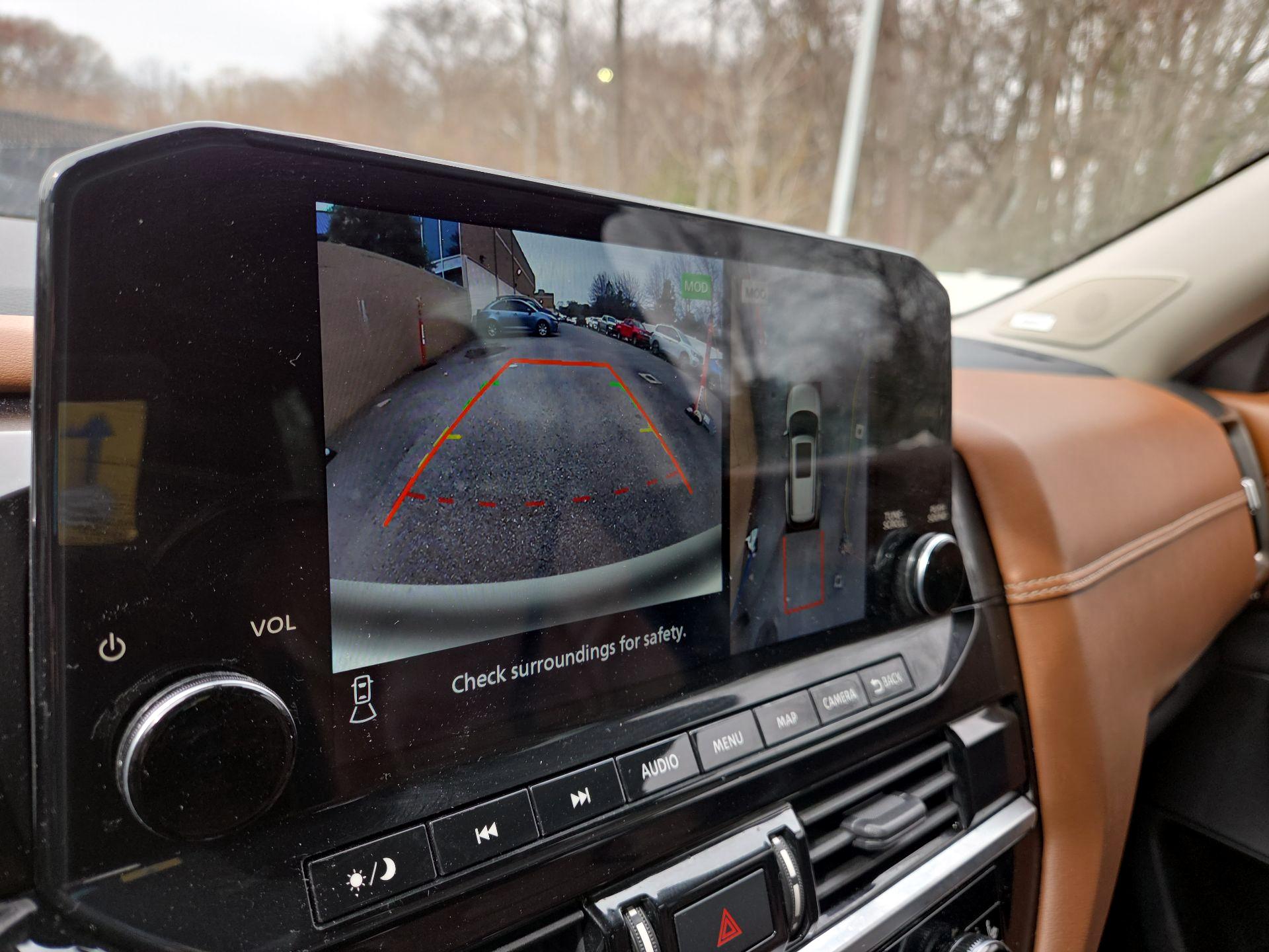 Thumbnail: 2023 Nissan Pathfinder - 12