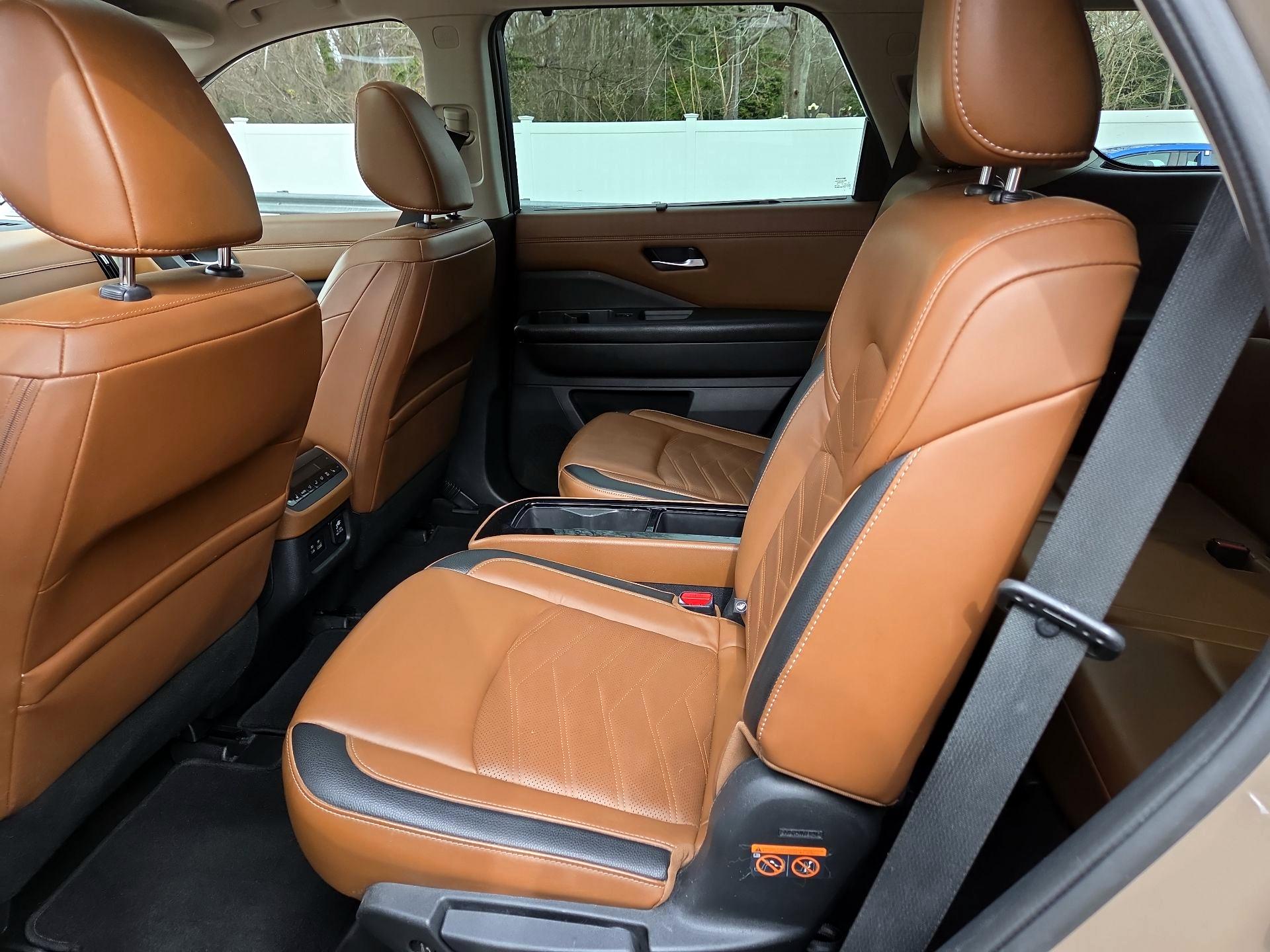 Thumbnail: 2023 Nissan Pathfinder - 18