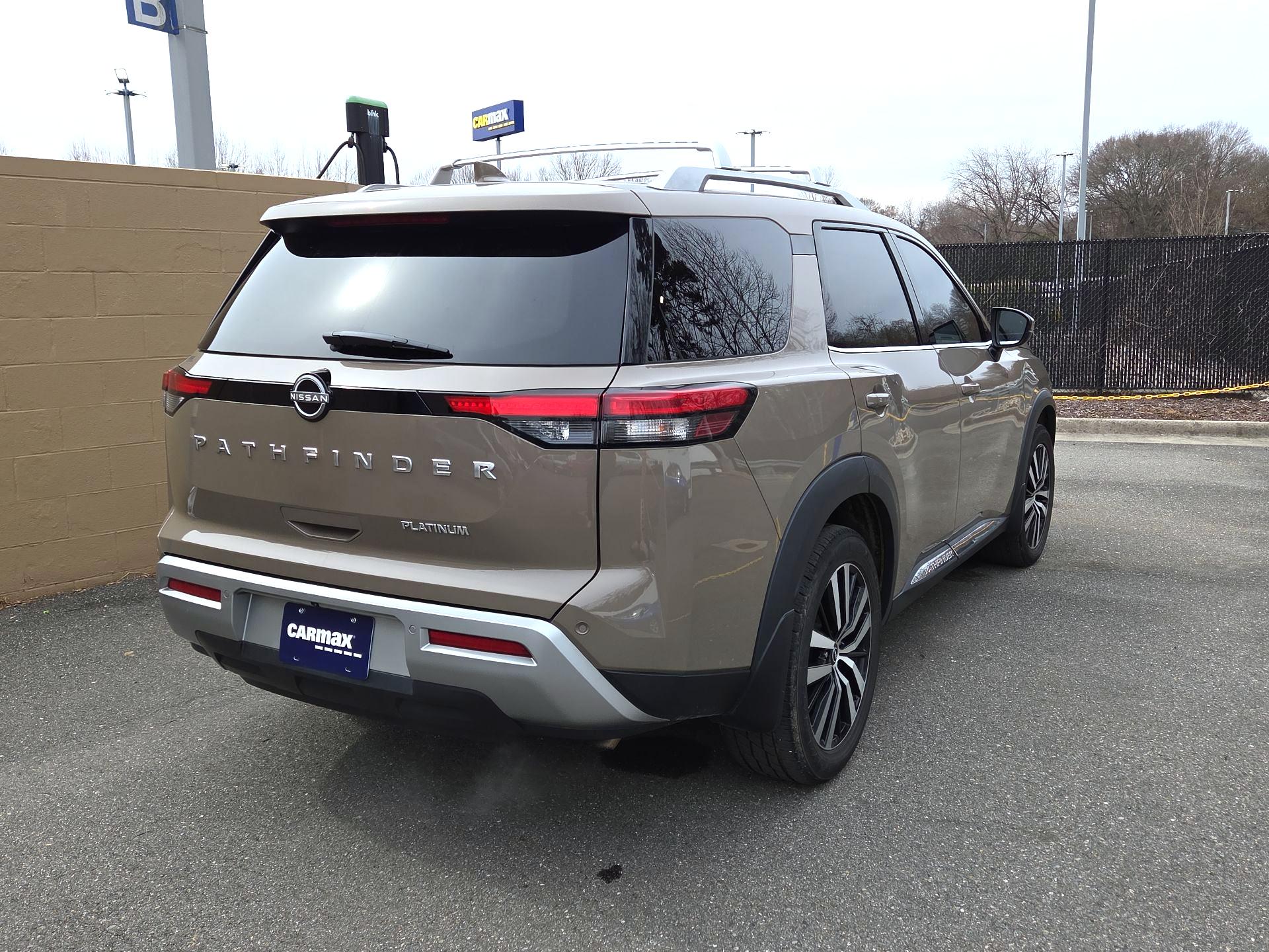 Thumbnail: 2023 Nissan Pathfinder - 5