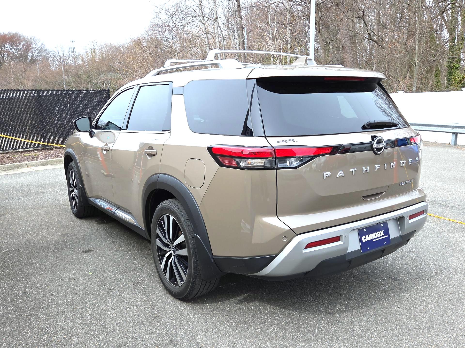 Thumbnail: 2023 Nissan Pathfinder - 7