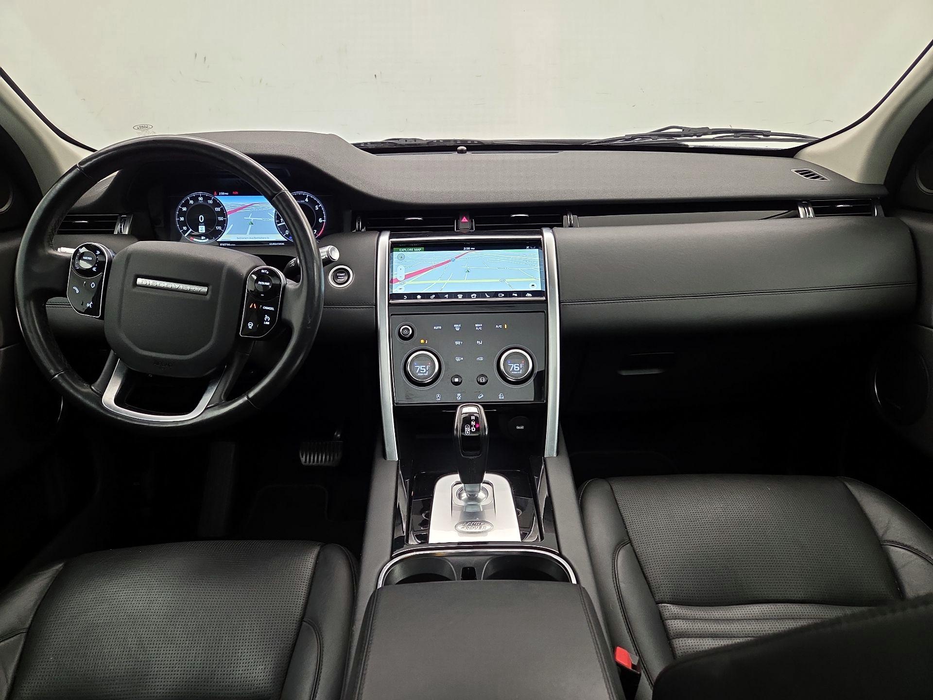 Thumbnail: 2020 Land Rover Discovery Sport - 9