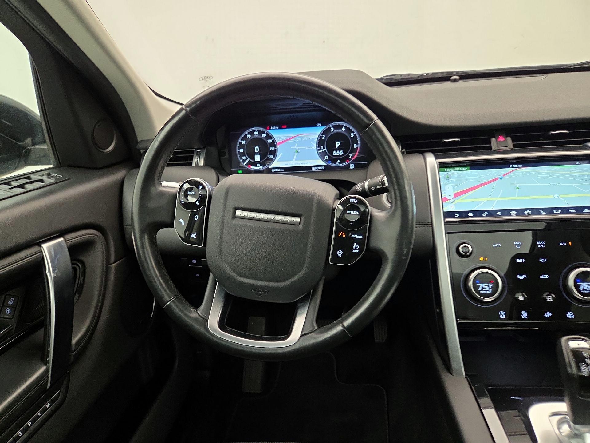 Thumbnail: 2020 Land Rover Discovery Sport - 10