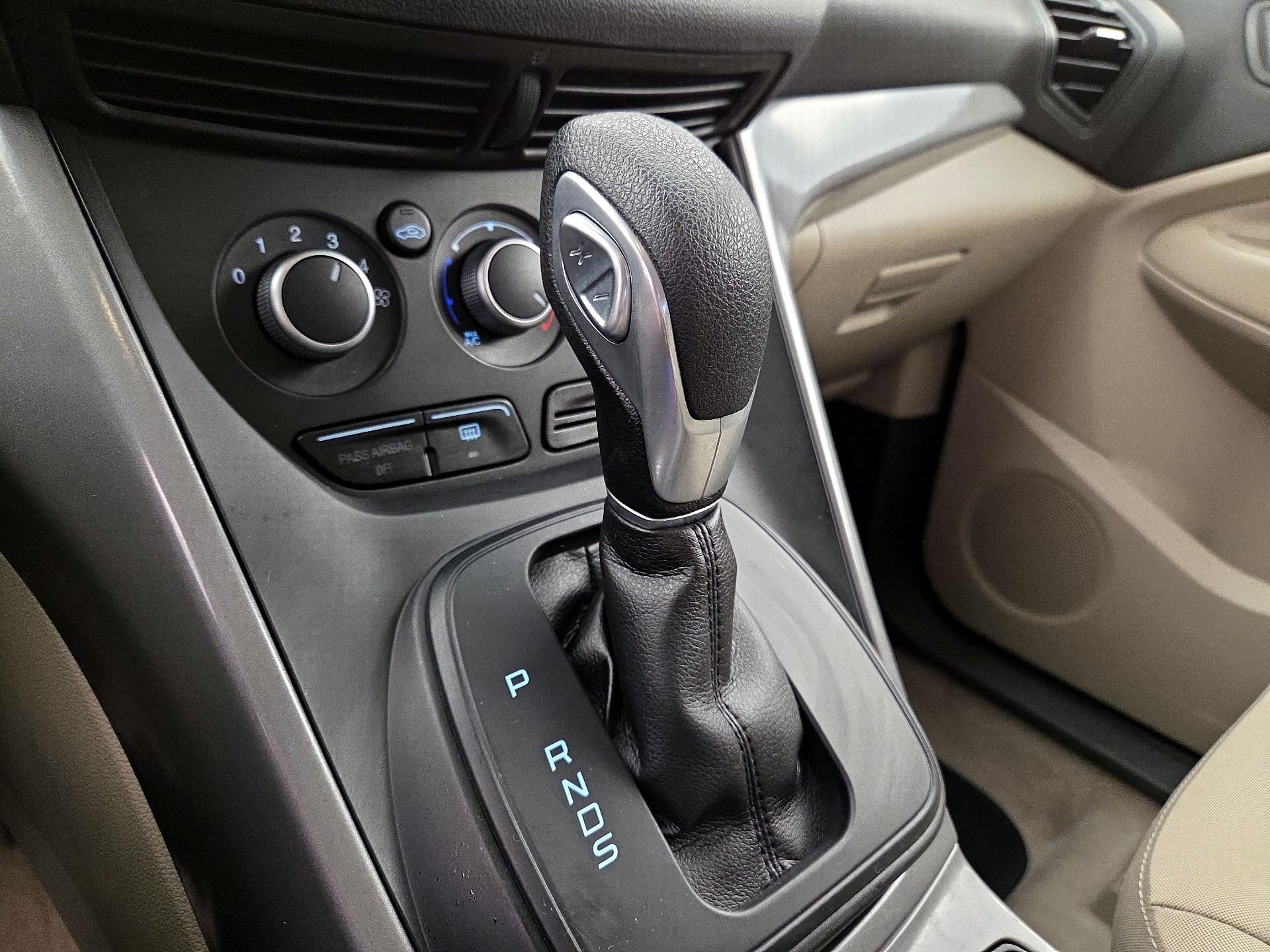 Thumbnail: 2015 Ford Escape - 17