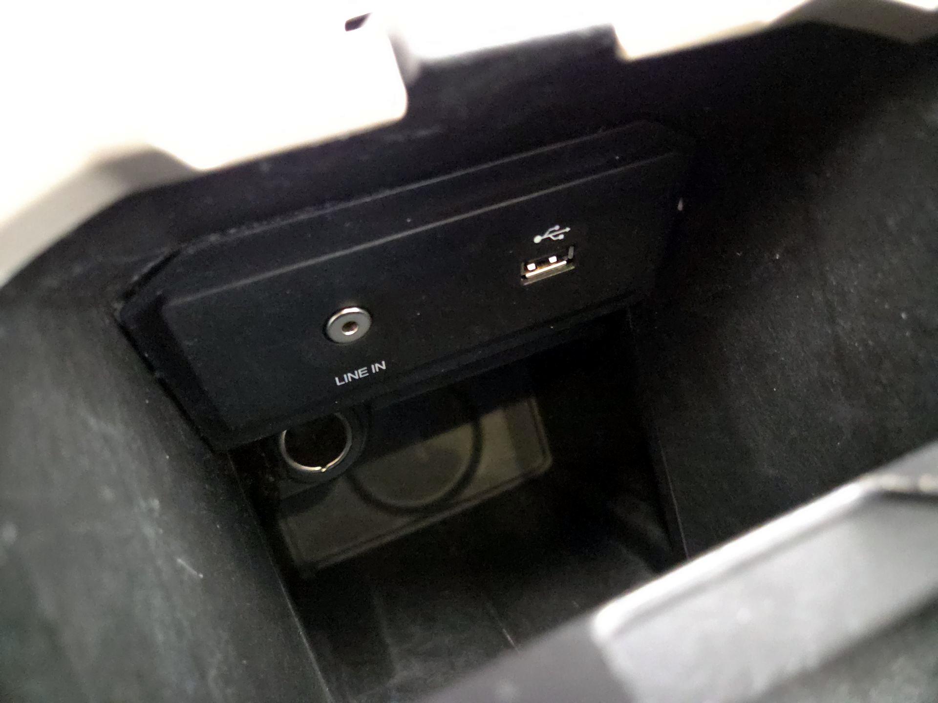 Thumbnail: 2015 Ford Escape - 18