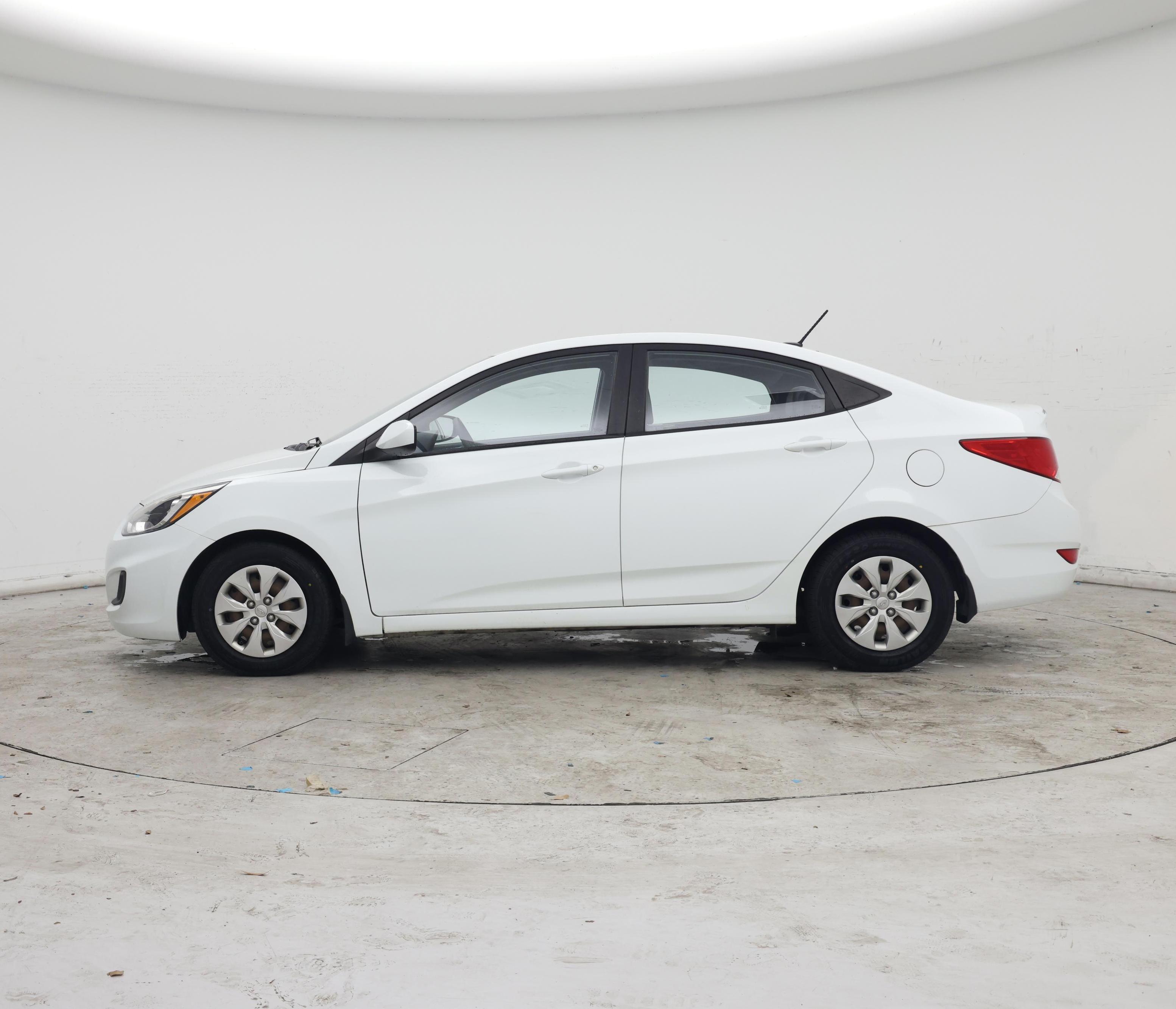Thumbnail: 2015 Hyundai Accent - 3