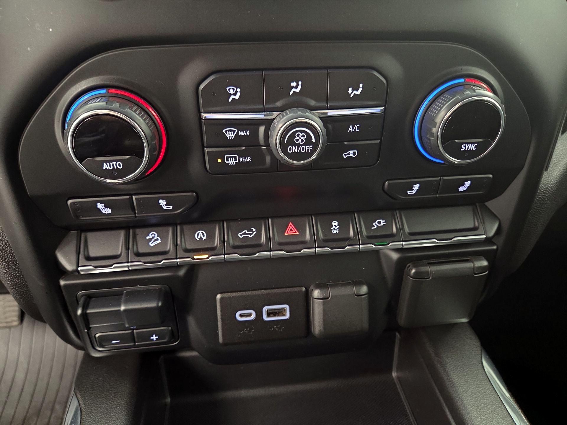 Thumbnail: 2020 Chevrolet Silverado 1500 - 16