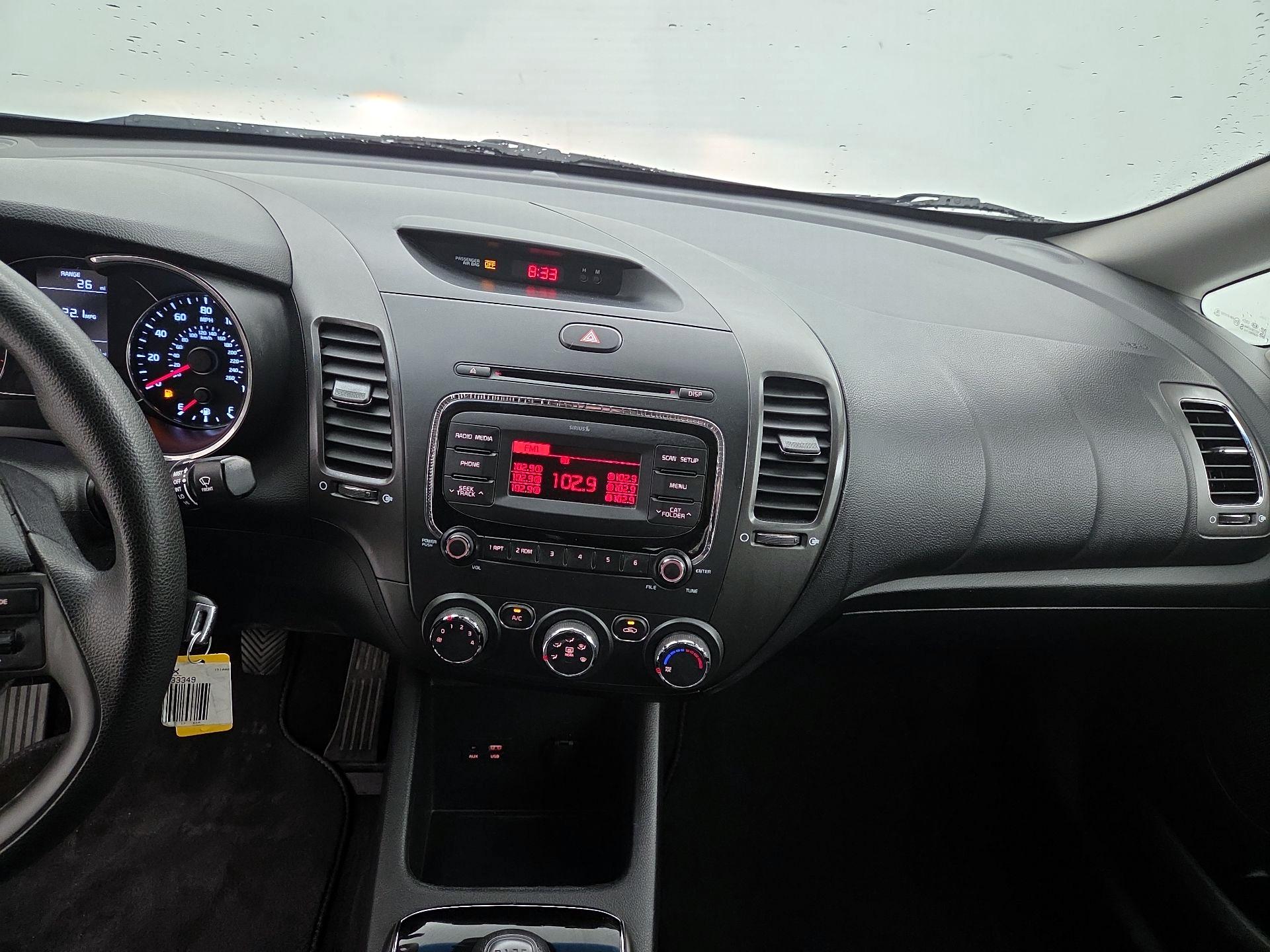 Thumbnail: 2017 Kia Forte - 9