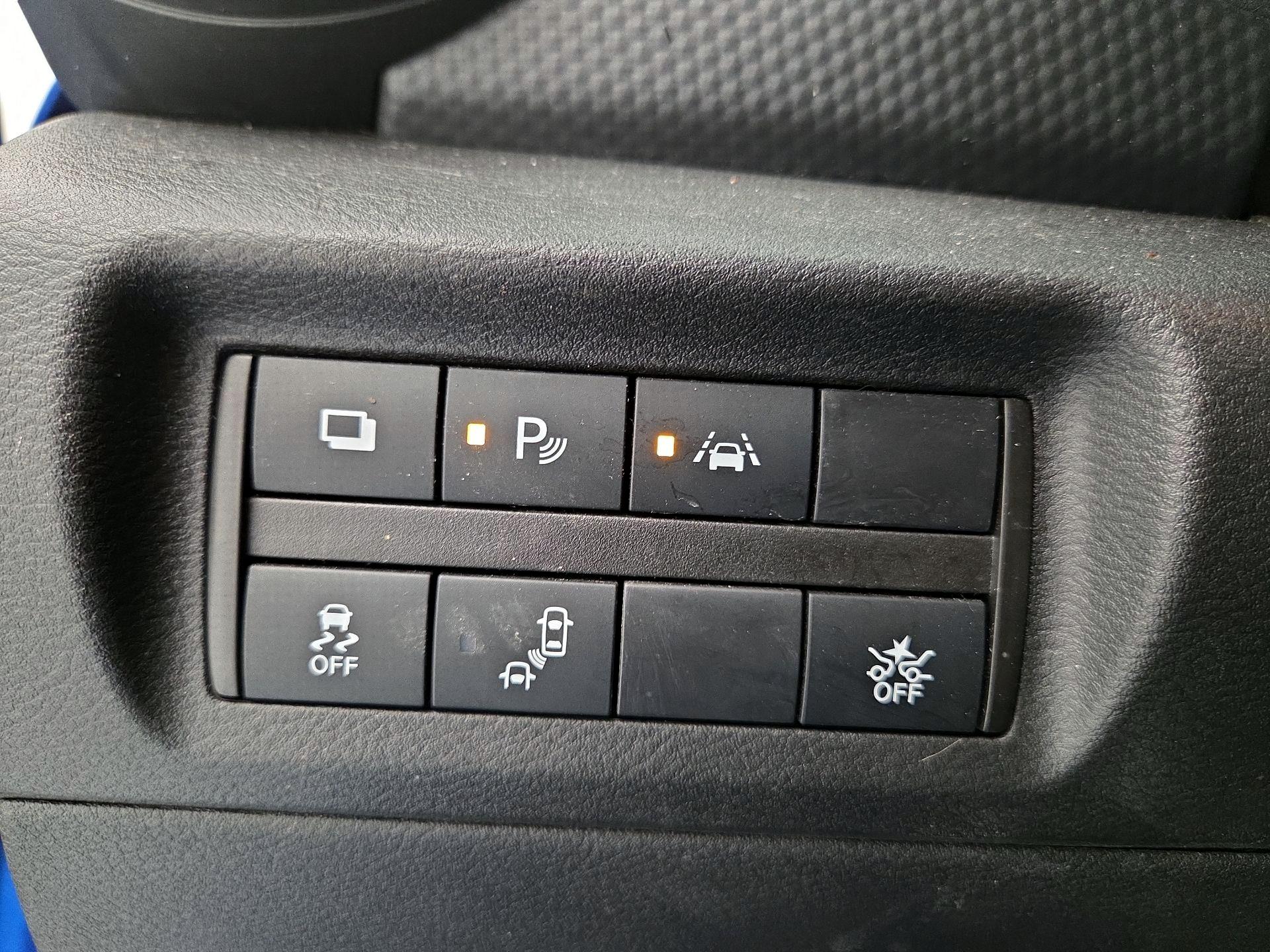 Thumbnail: 2021 Nissan Kicks - 13