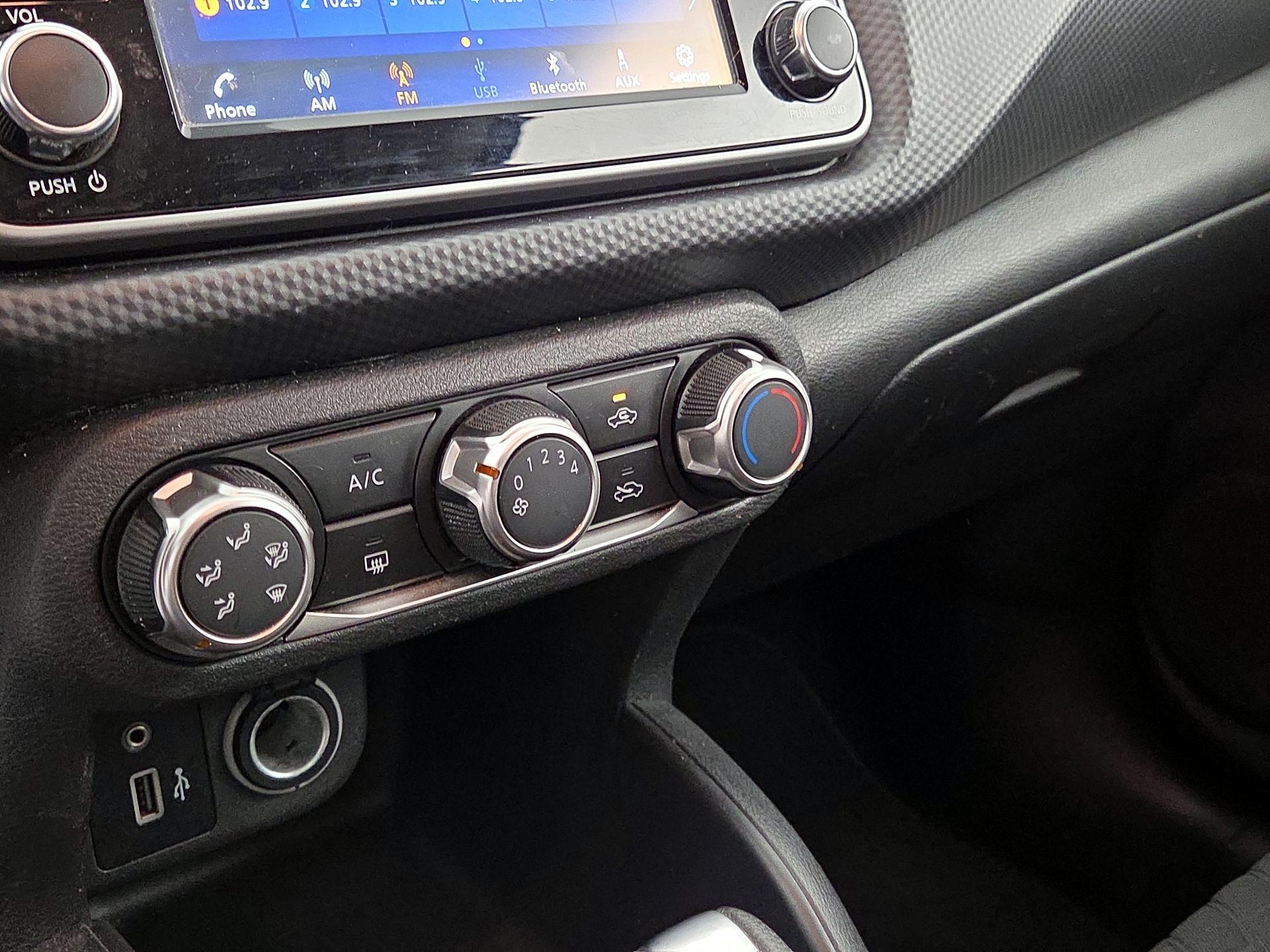 Thumbnail: 2021 Nissan Kicks - 16