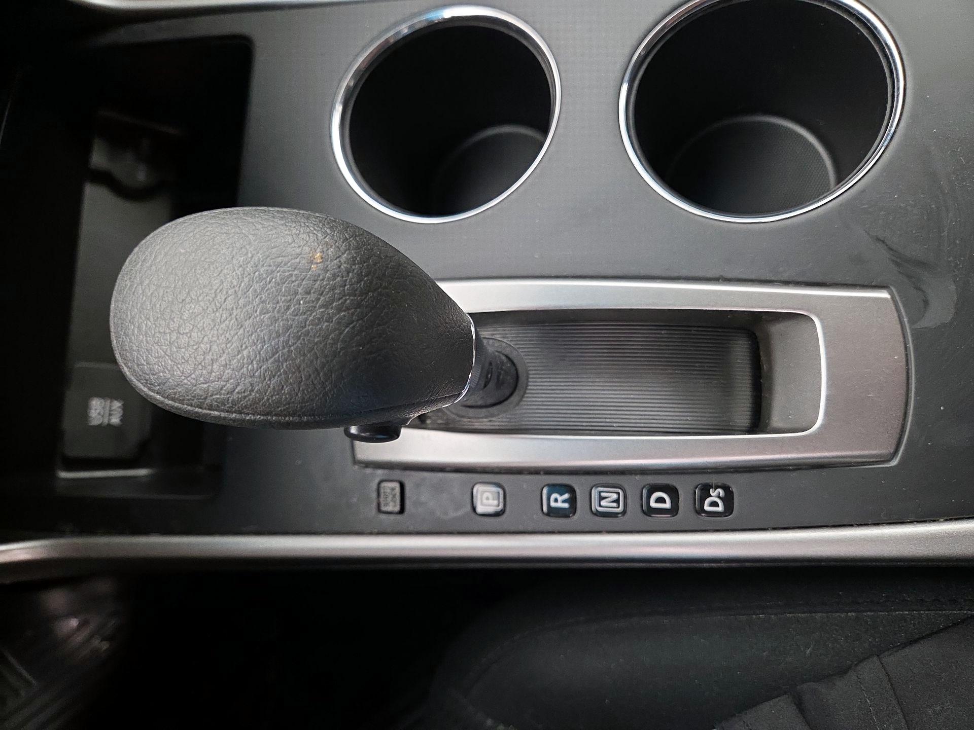 Thumbnail: 2015 Nissan Altima - 17