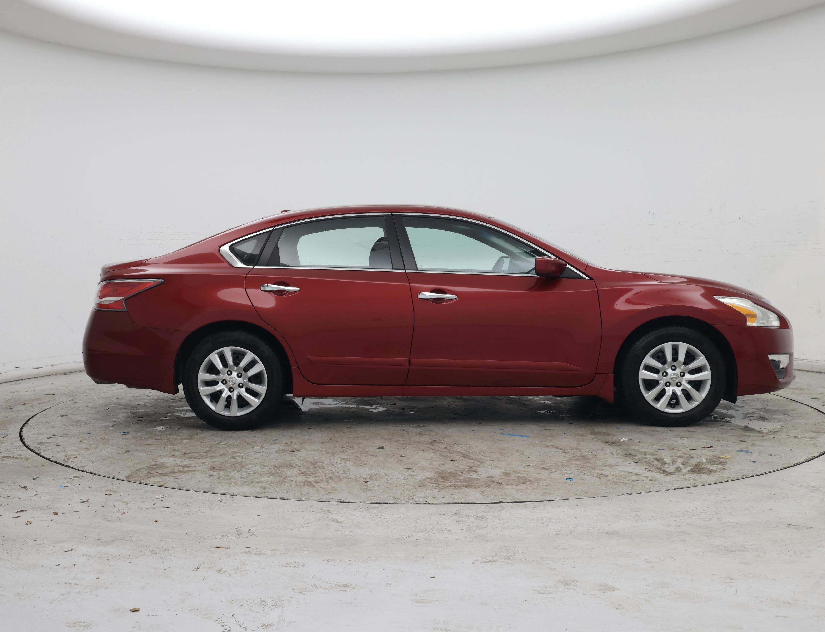 Thumbnail: 2015 Nissan Altima - 7