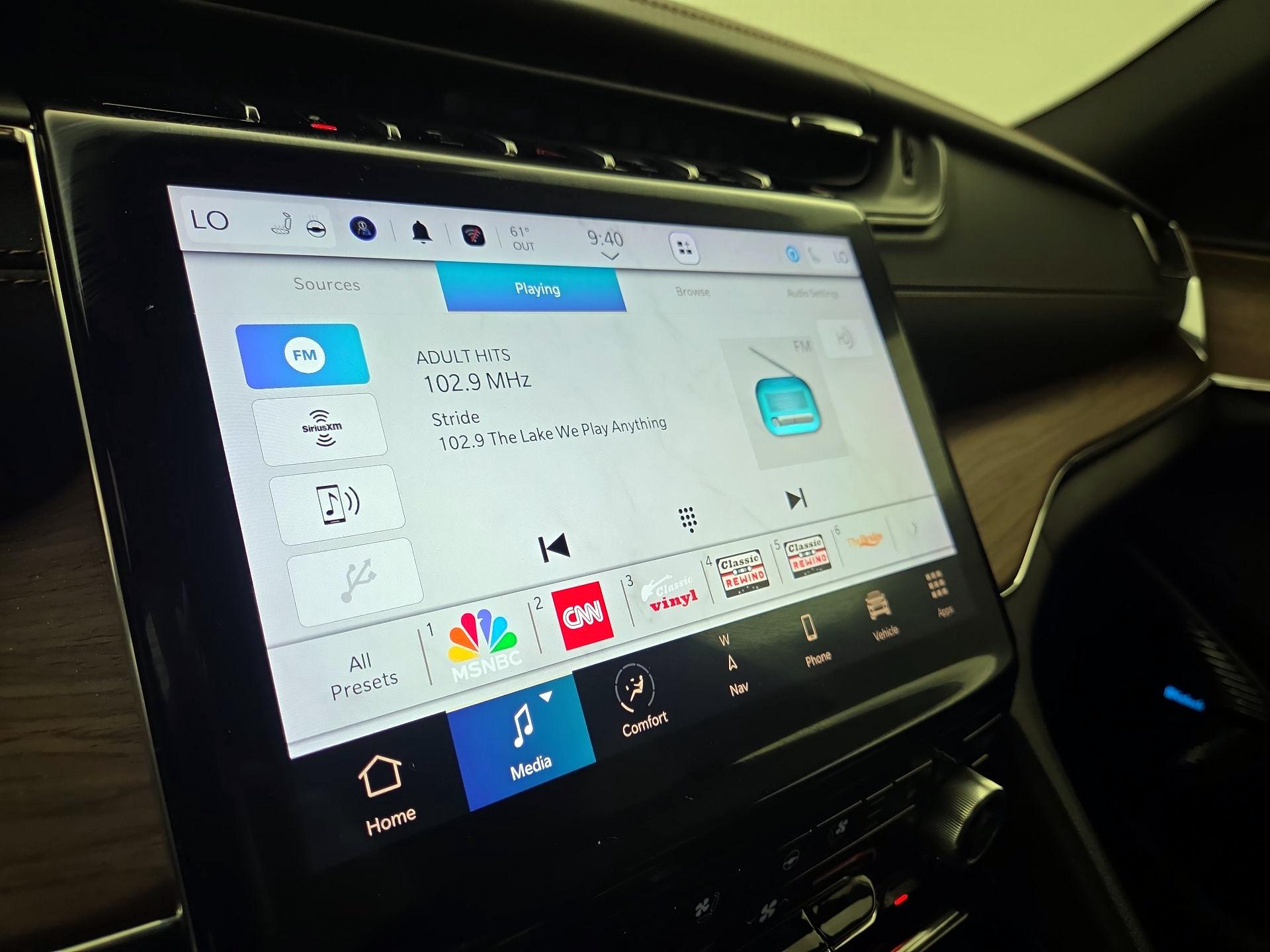 Thumbnail: 2023 Jeep Grand Cherokee L - 15