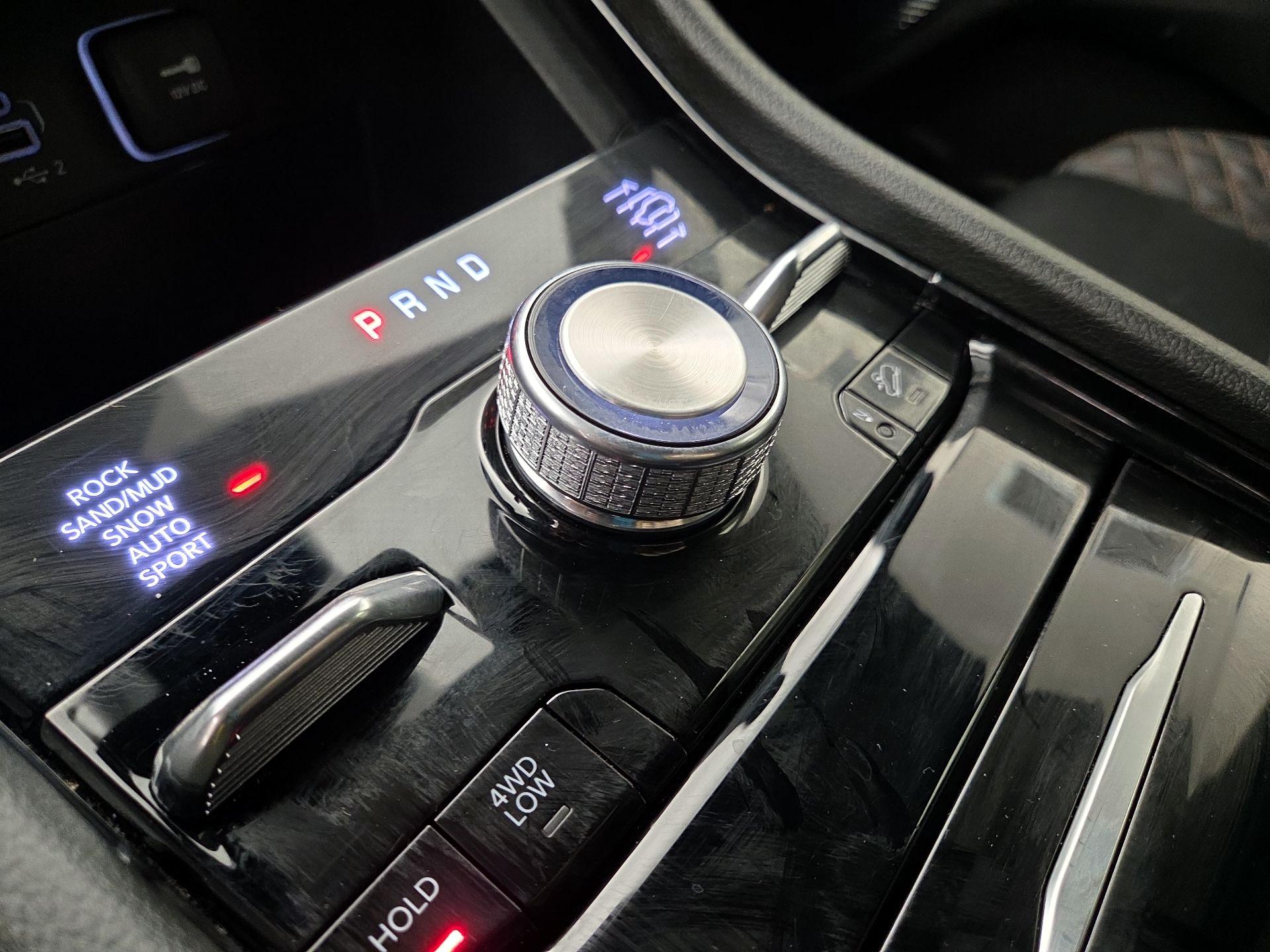 Thumbnail: 2023 Jeep Grand Cherokee L - 17