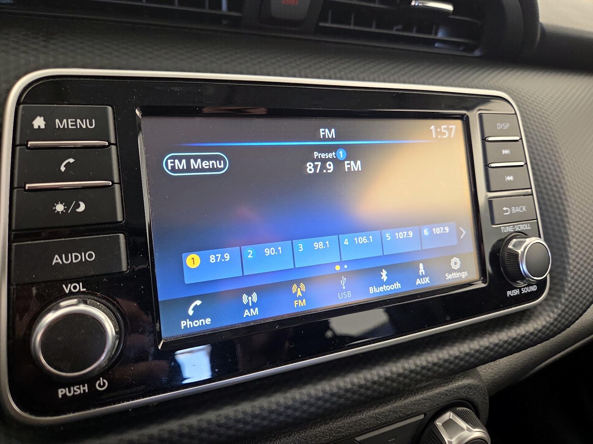 Thumbnail: 2023 Nissan Kicks - 15