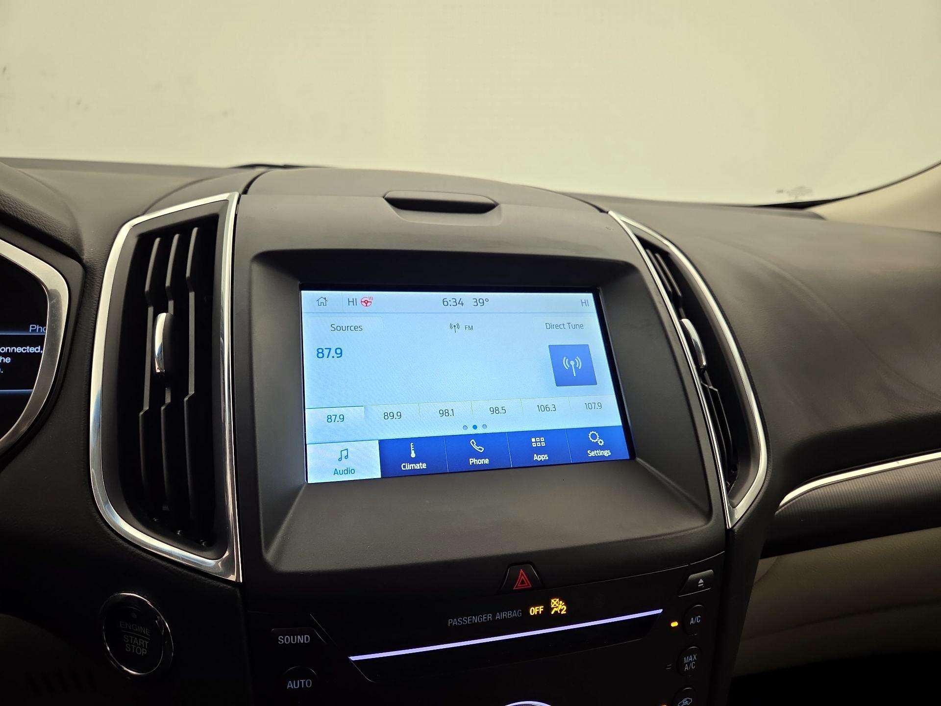 Thumbnail: 2019 Ford Edge - 15