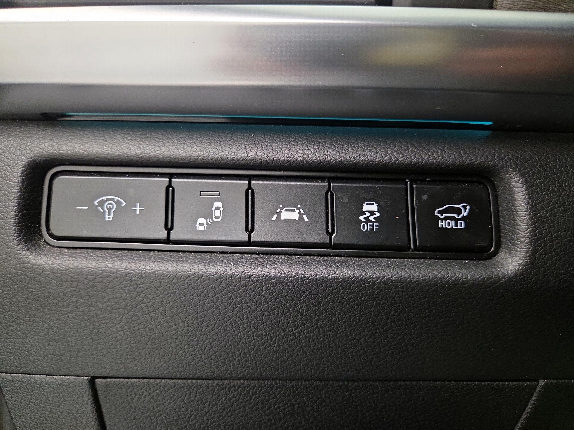 Thumbnail: 2020 Kia Telluride - 13