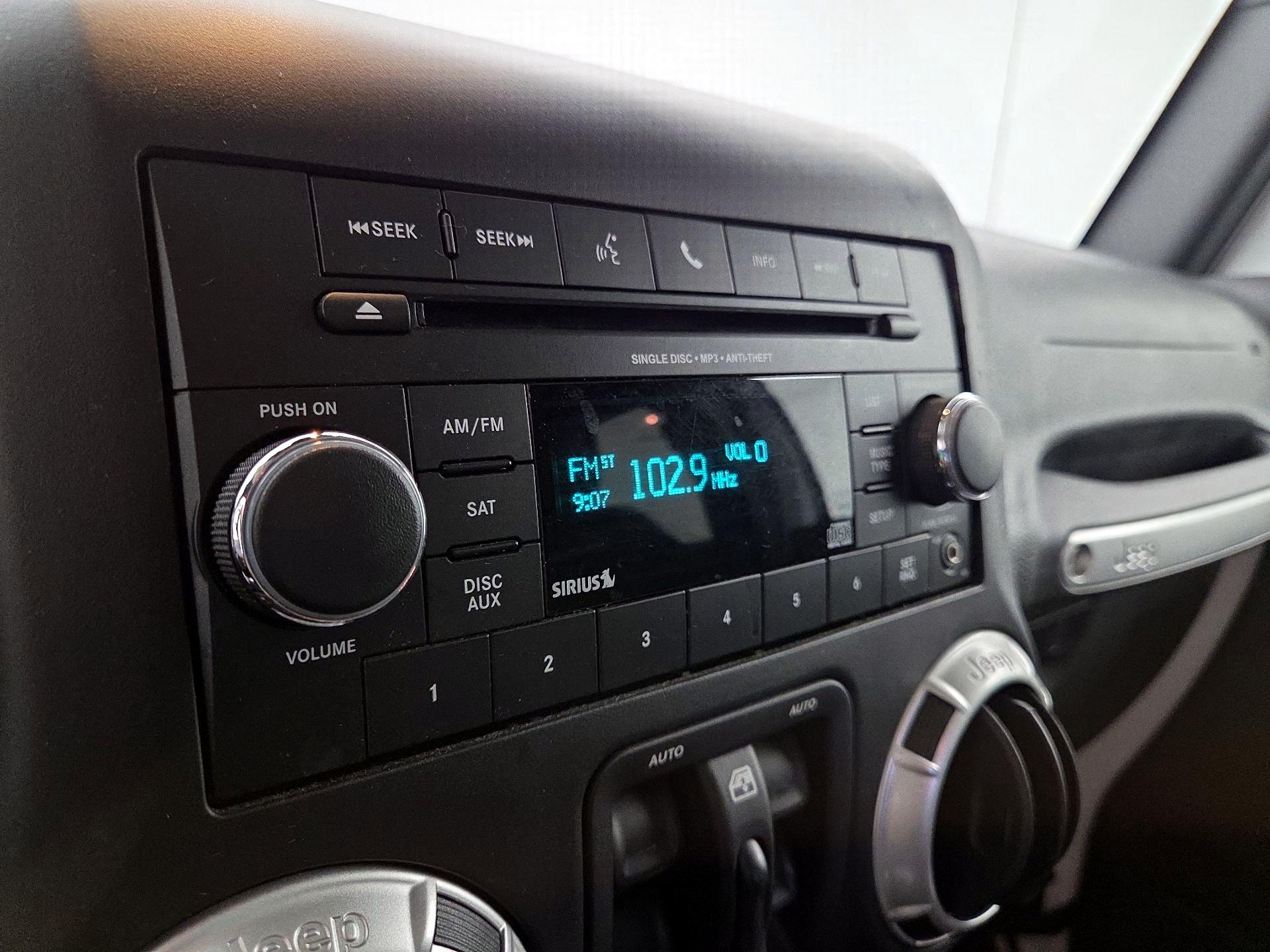 Thumbnail: 2016 Jeep Wrangler - 13