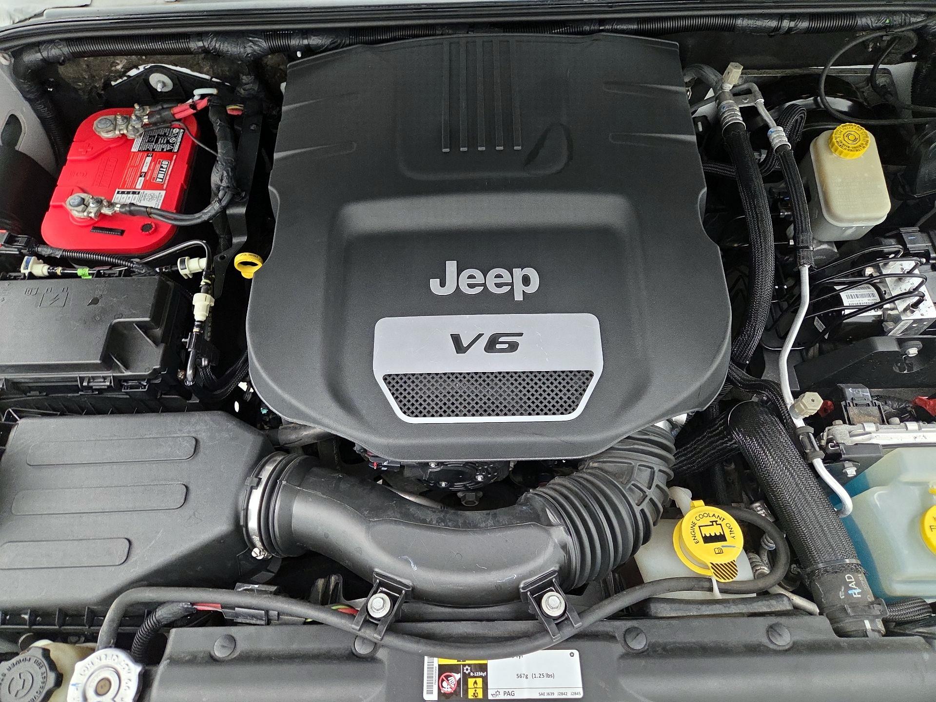 Thumbnail: 2016 Jeep Wrangler - 19