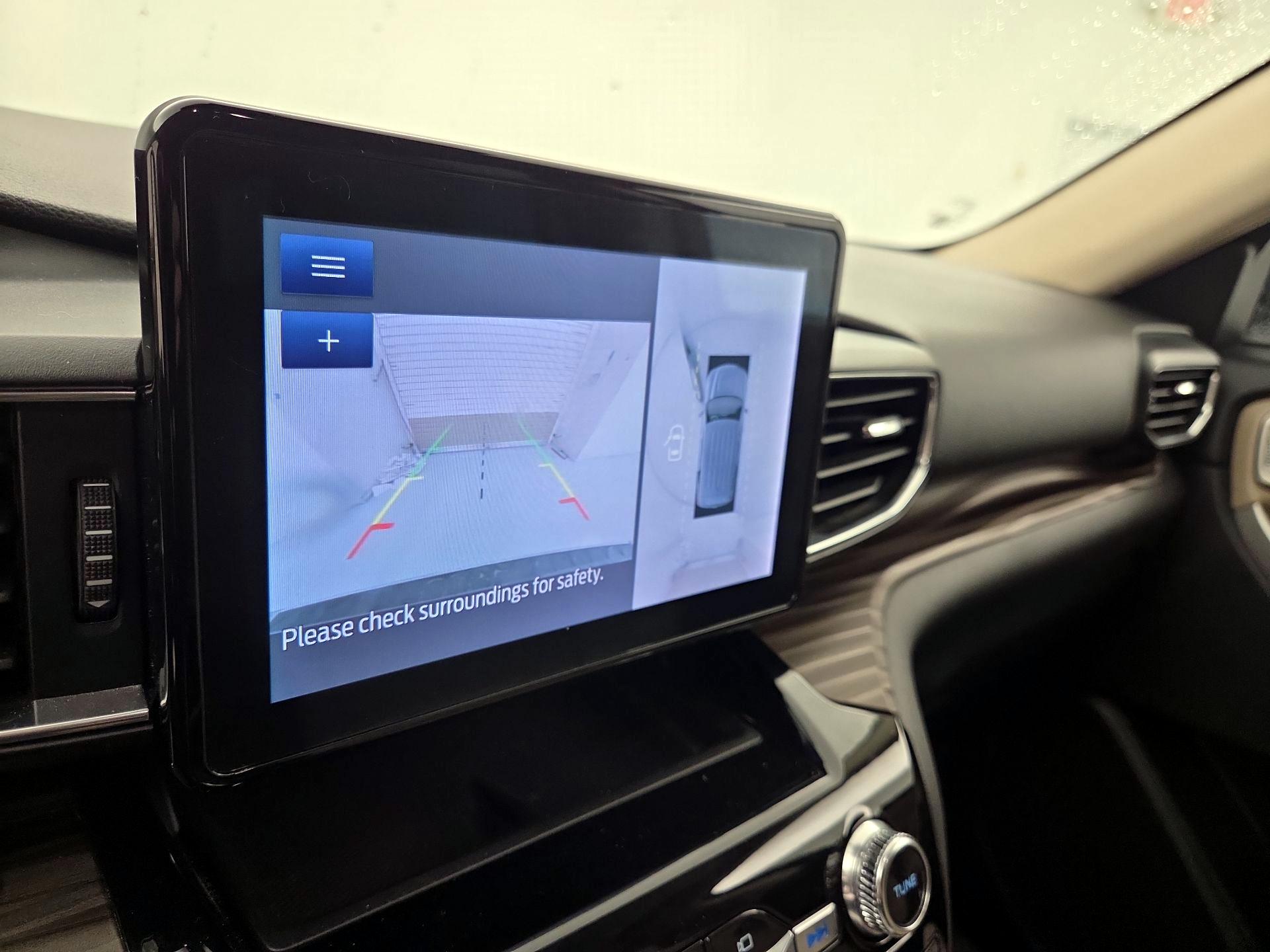 Thumbnail: 2022 Ford Explorer - 15