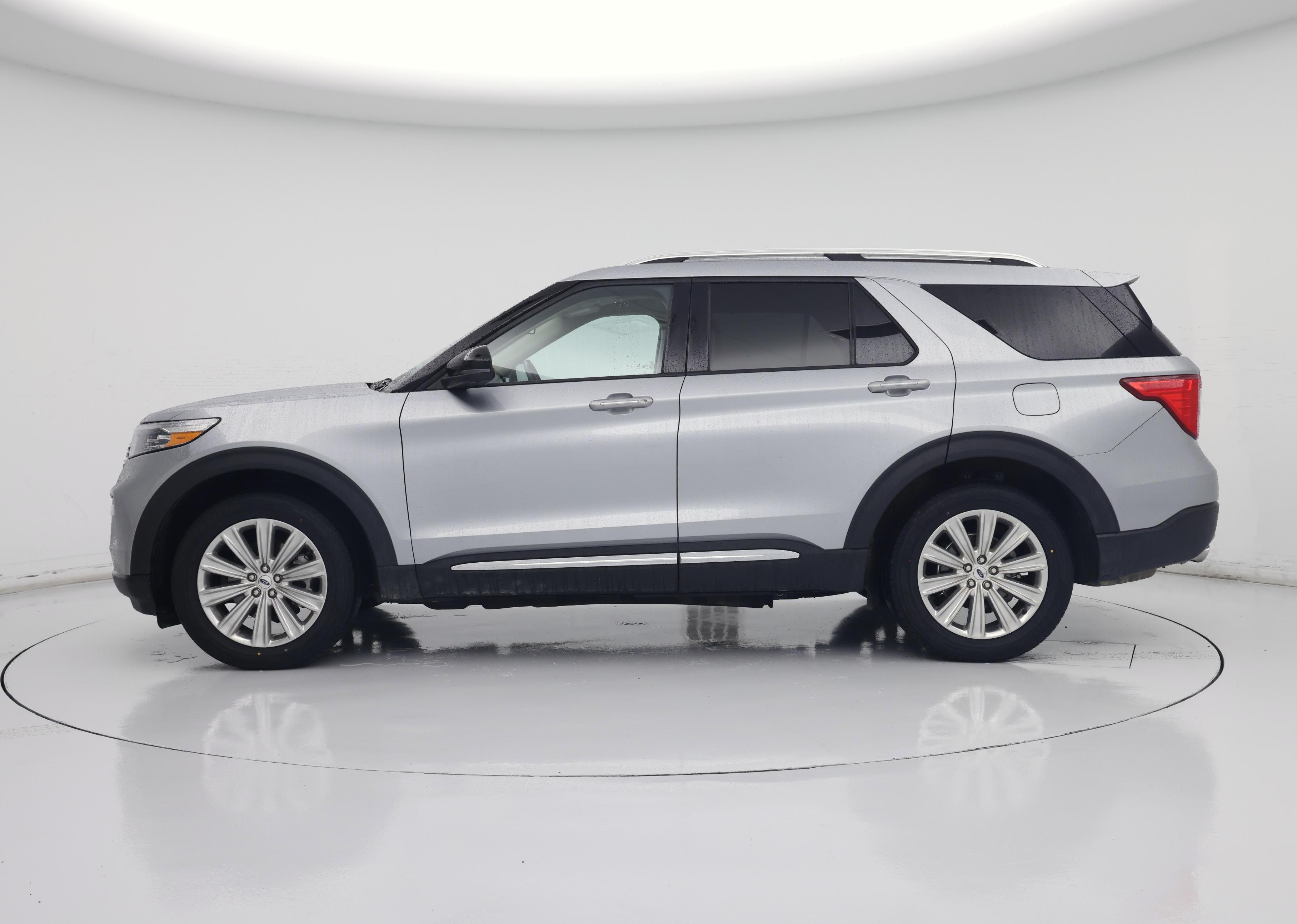 Thumbnail: 2022 Ford Explorer - 3