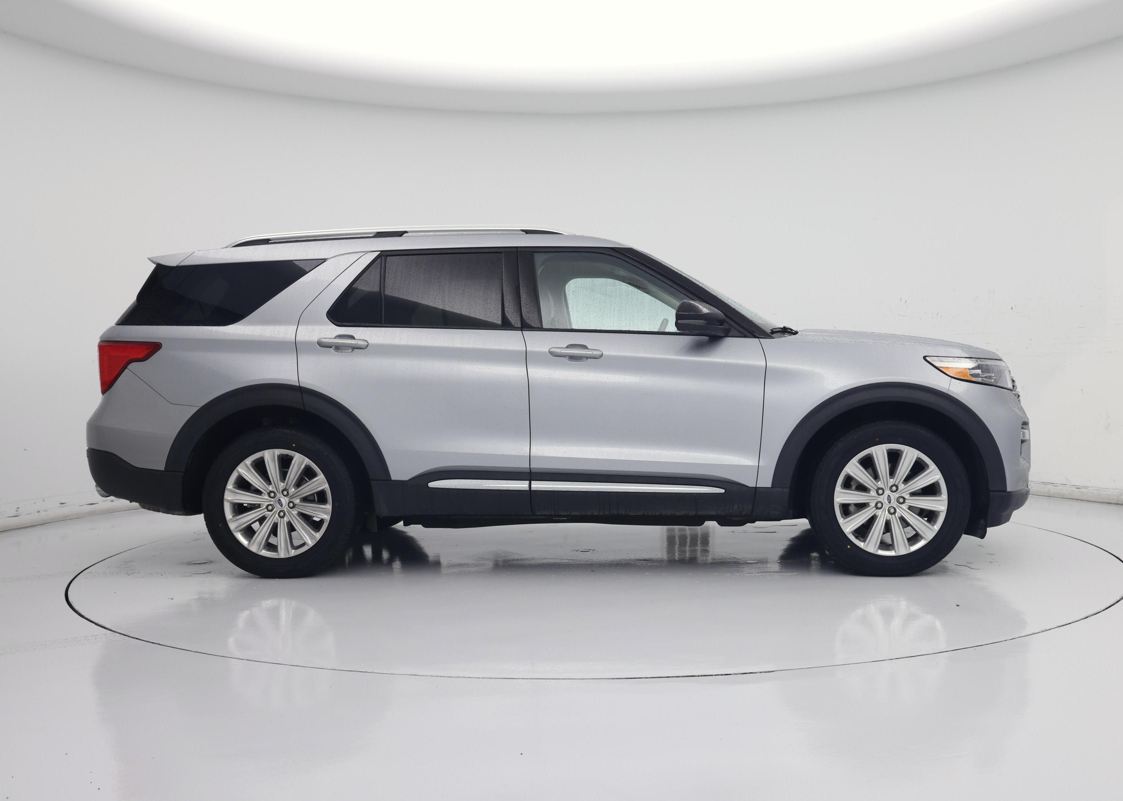 Thumbnail: 2022 Ford Explorer - 7