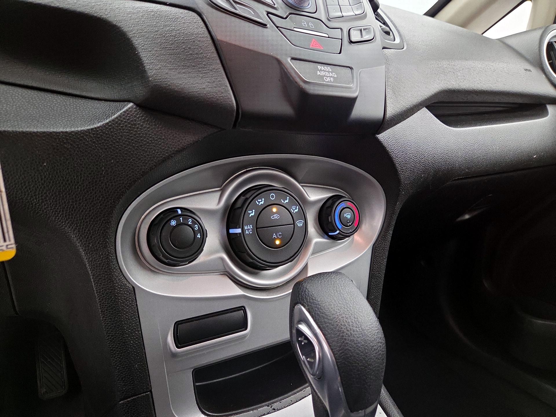 Thumbnail: 2019 Ford Fiesta - 16