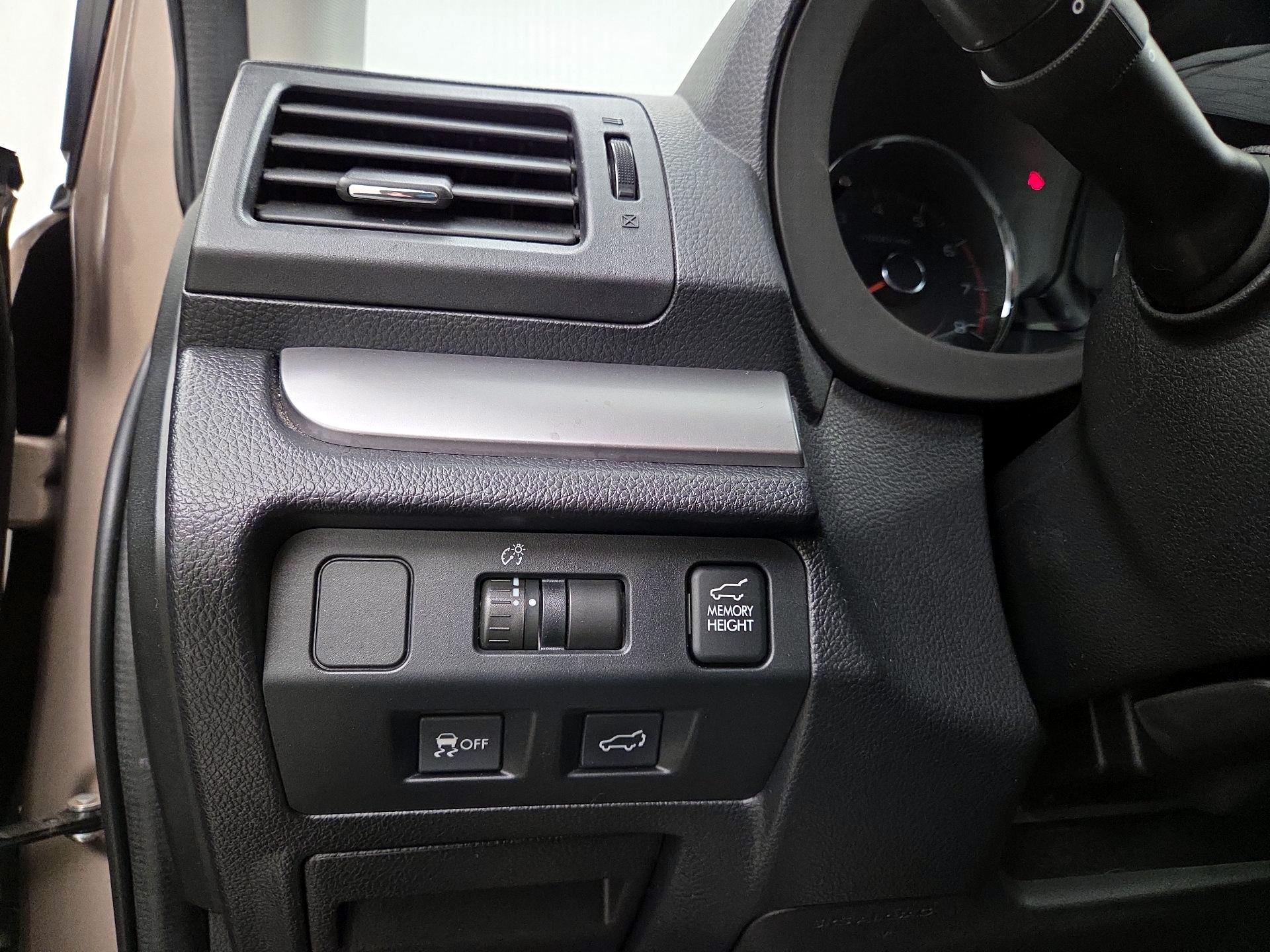 Thumbnail: 2015 Subaru Forester - 13