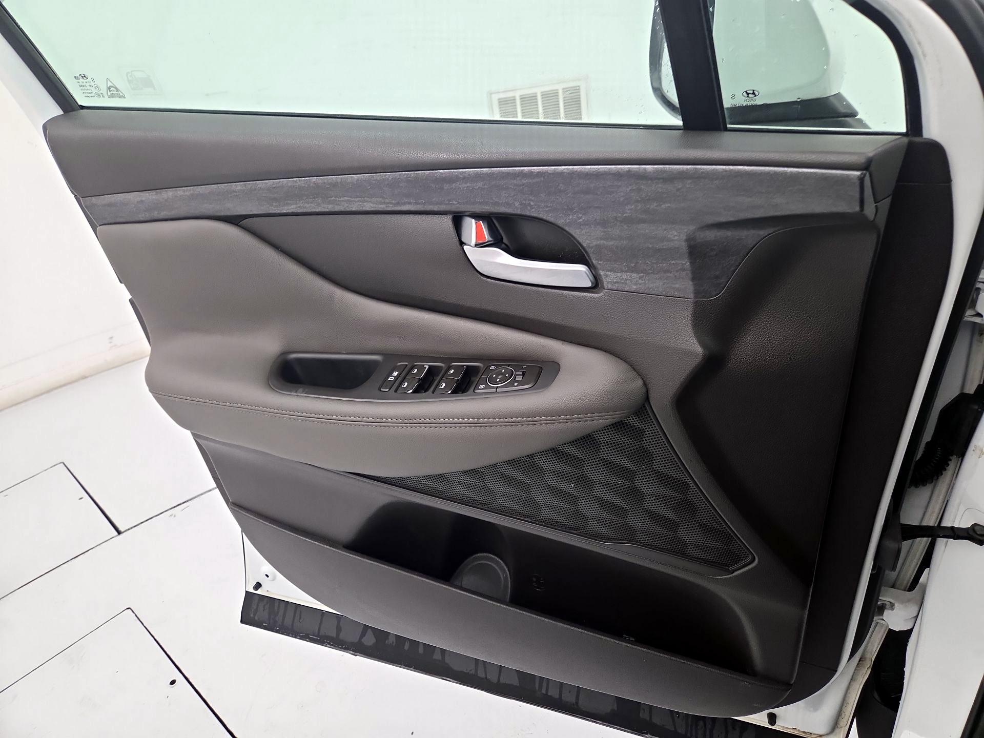 Thumbnail: 2019 Hyundai Santa Fe - 12